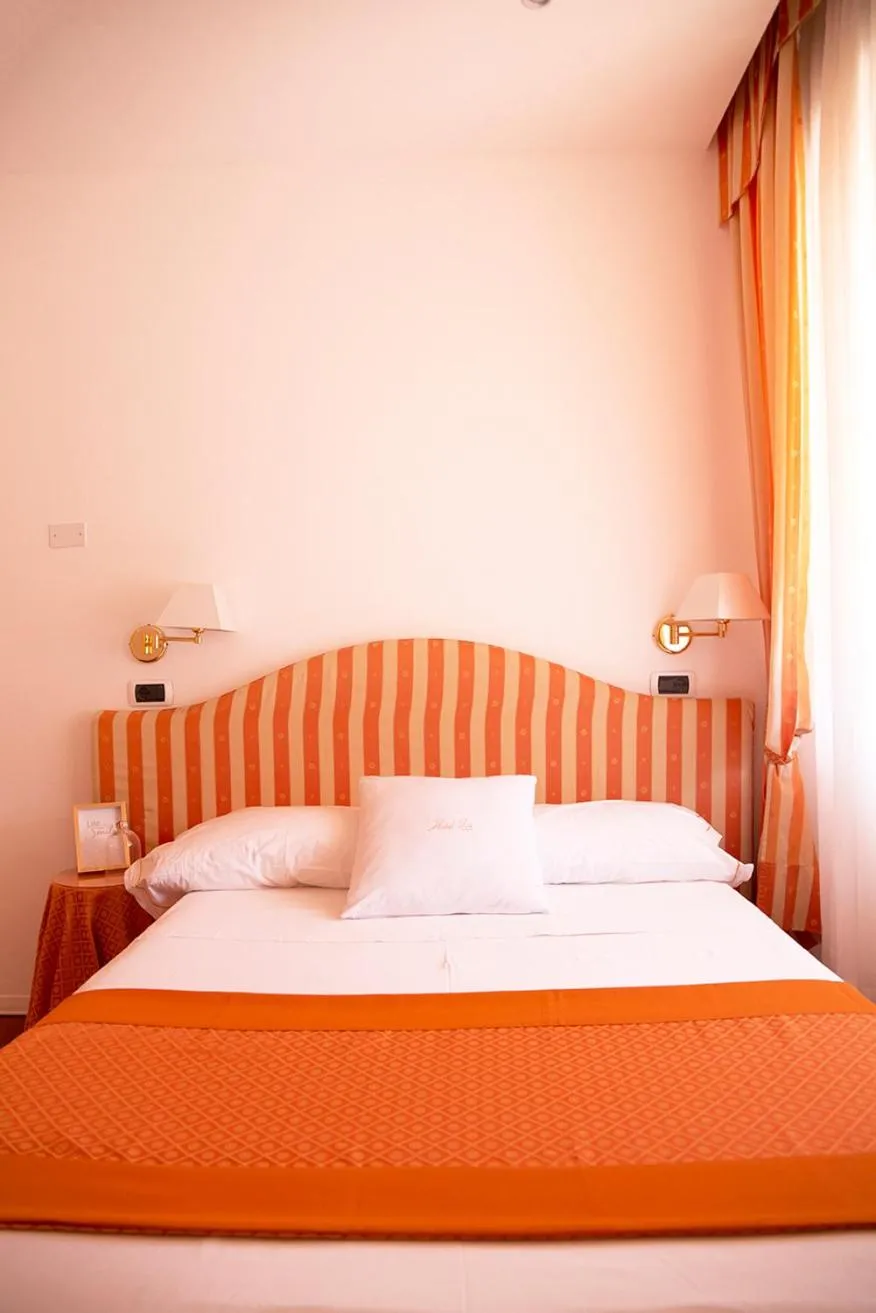 Bedroom, Bed in Hotel Iva