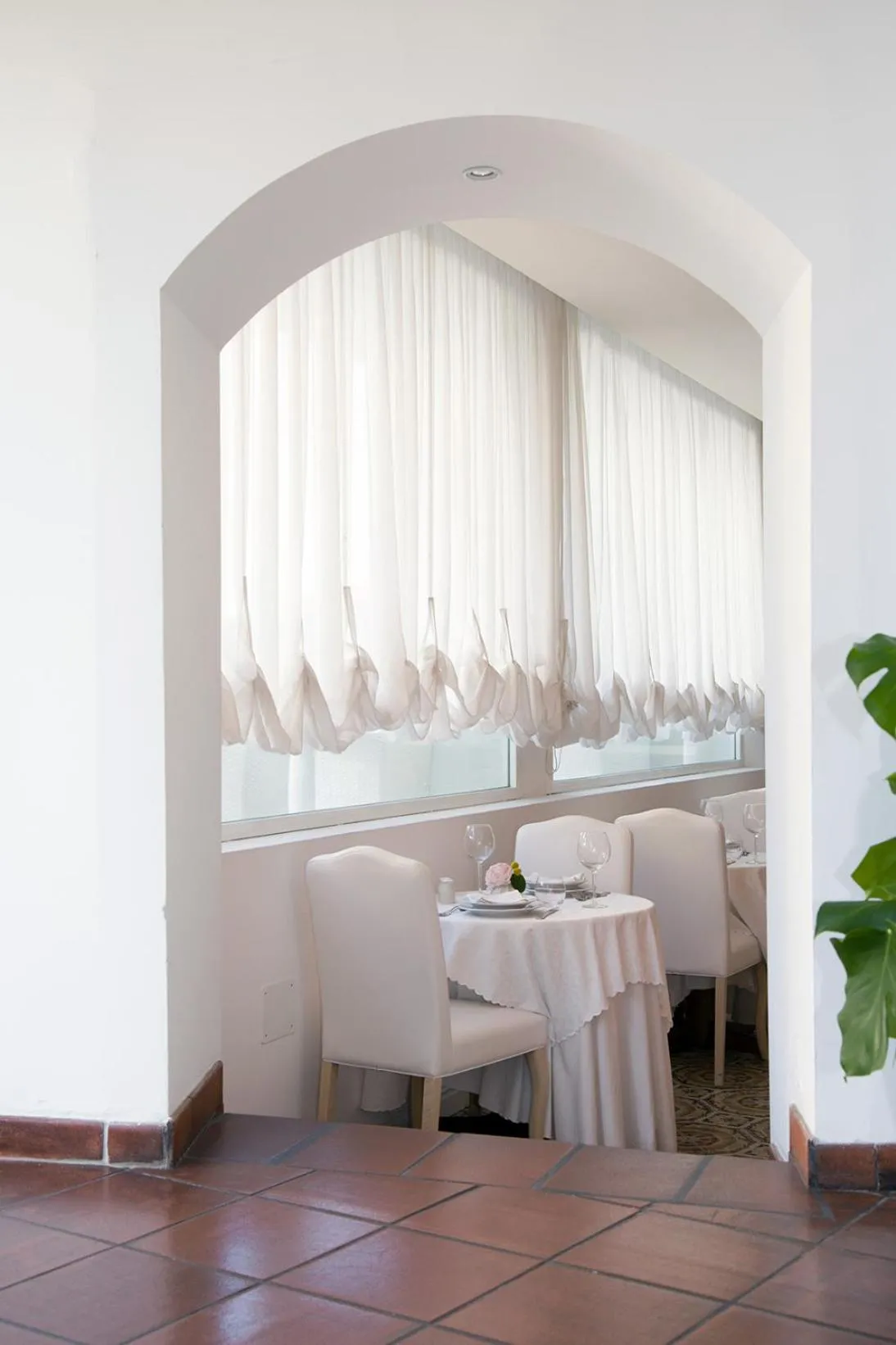 Restaurant/places to eat in Hotel Iva