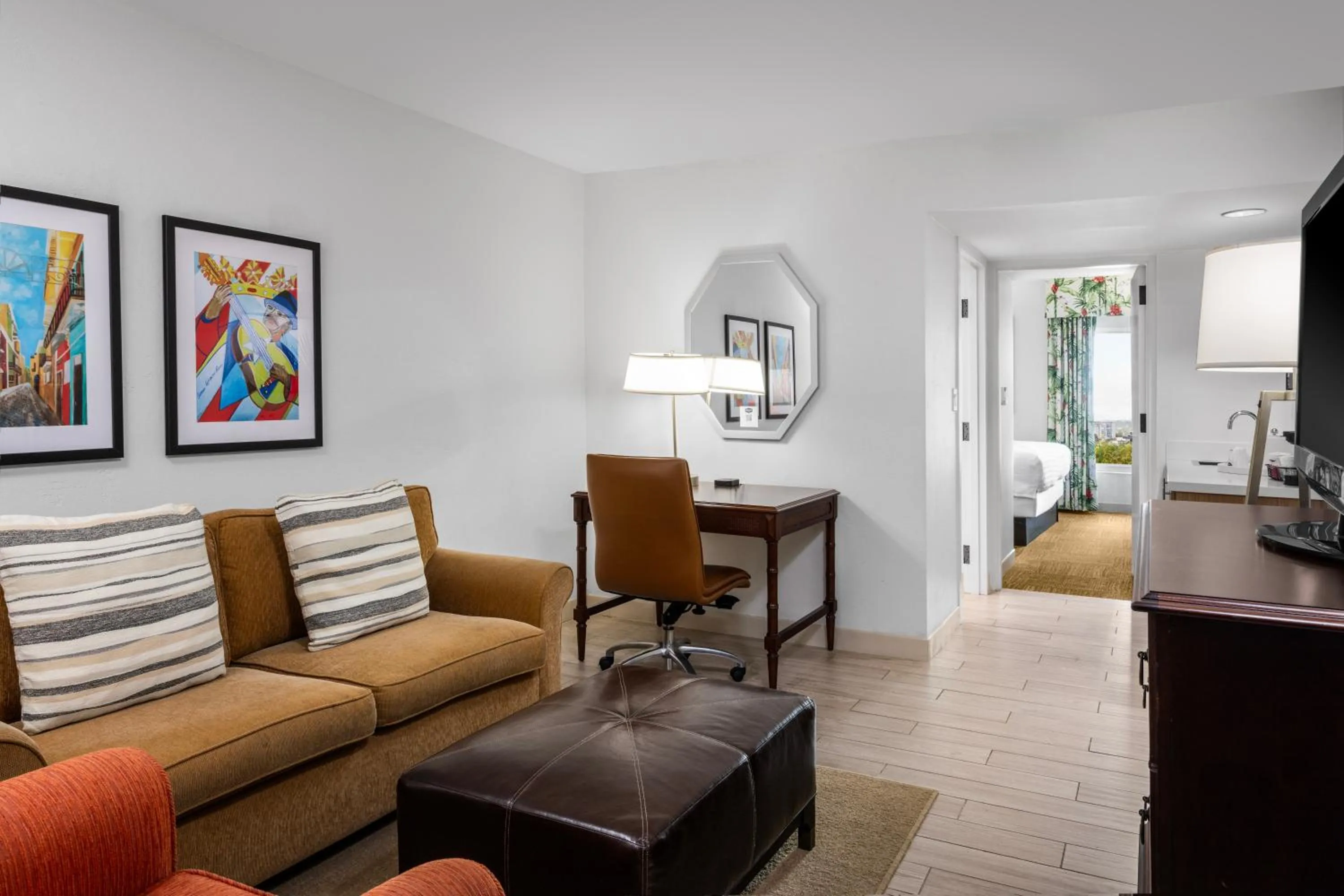 Living room in Hampton Inn & Suites San Juan