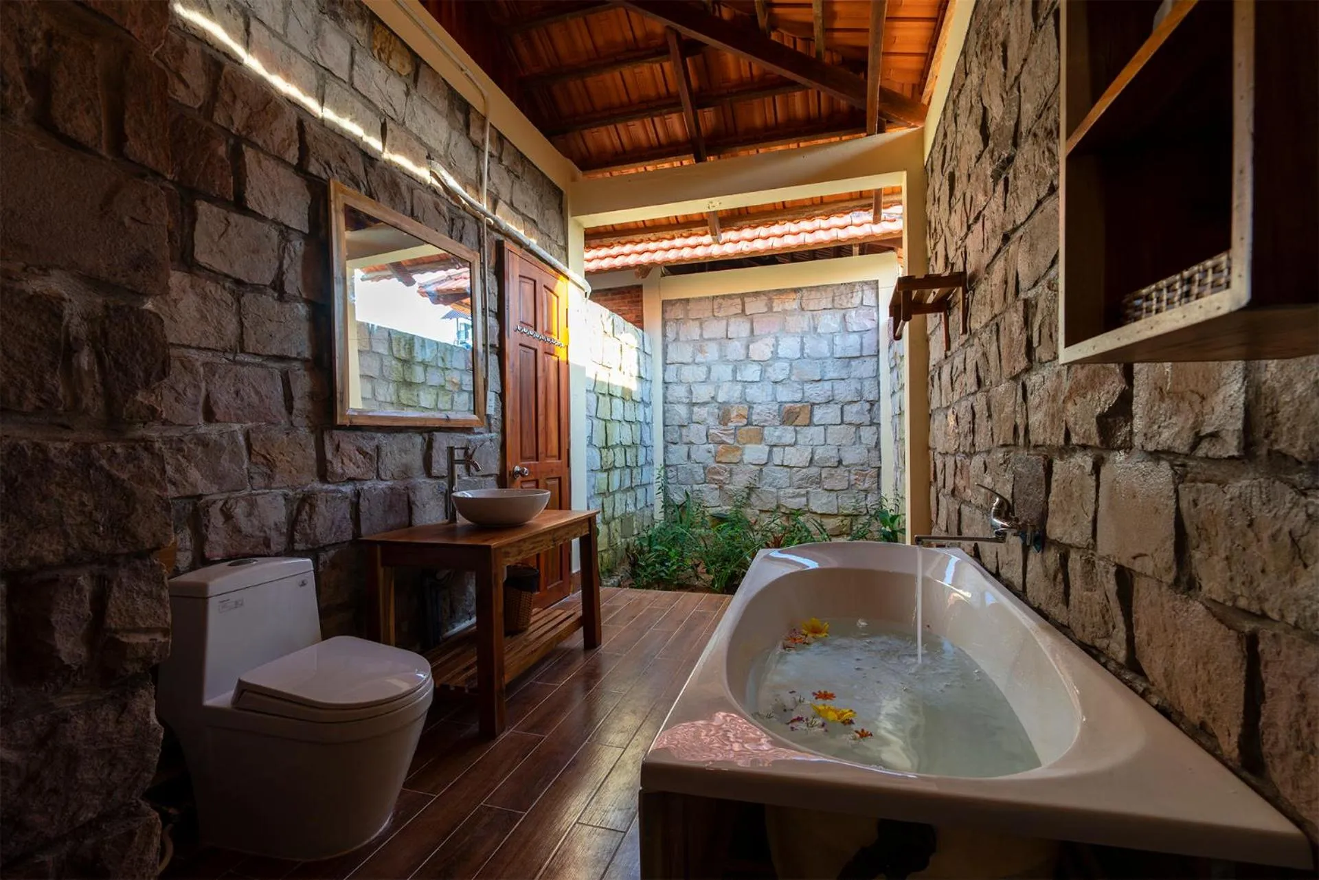 Bathroom in Island Lodge