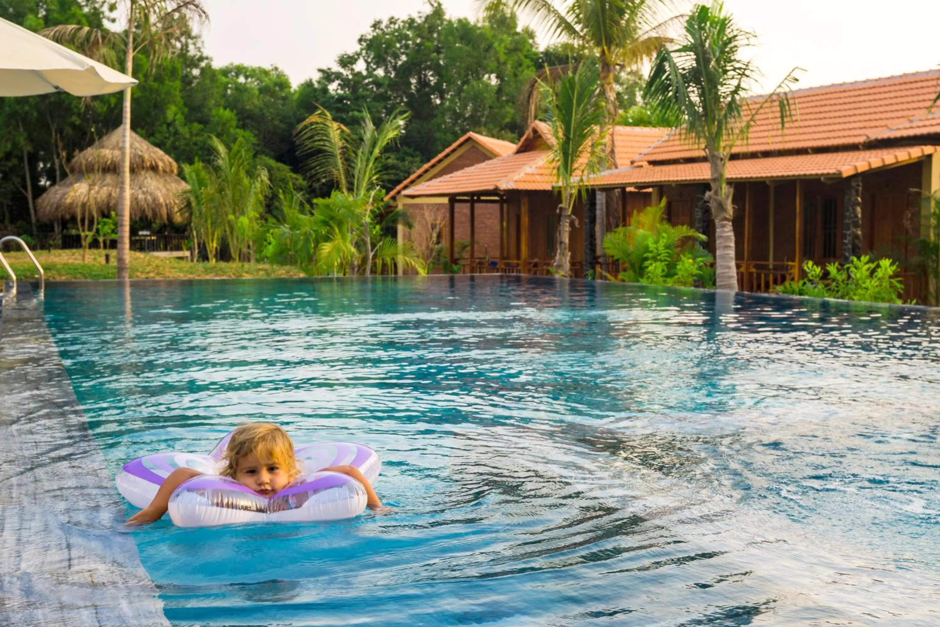 People in Island Lodge