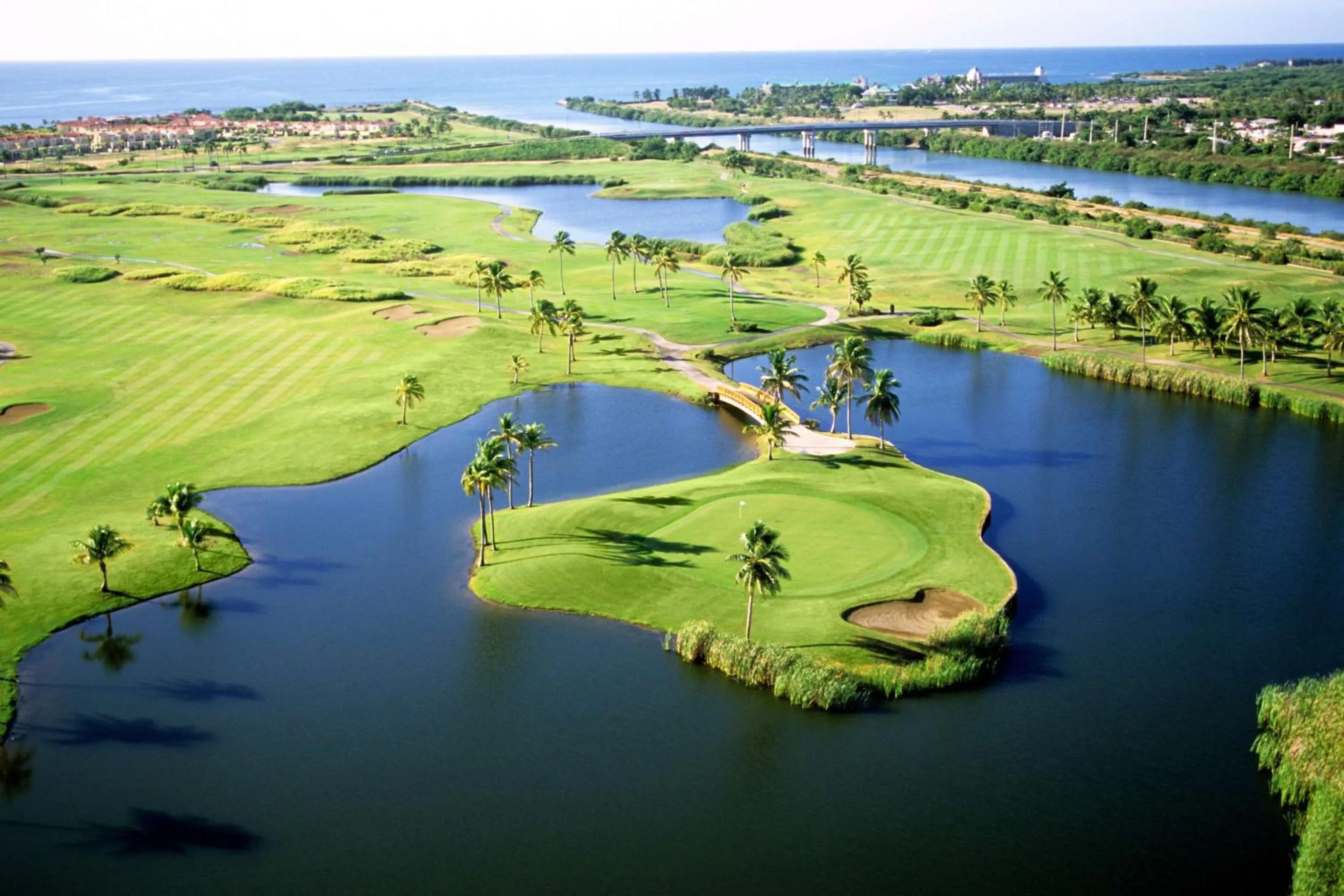 Golfcourse in Hilton Ponce Golf & Casino Resort