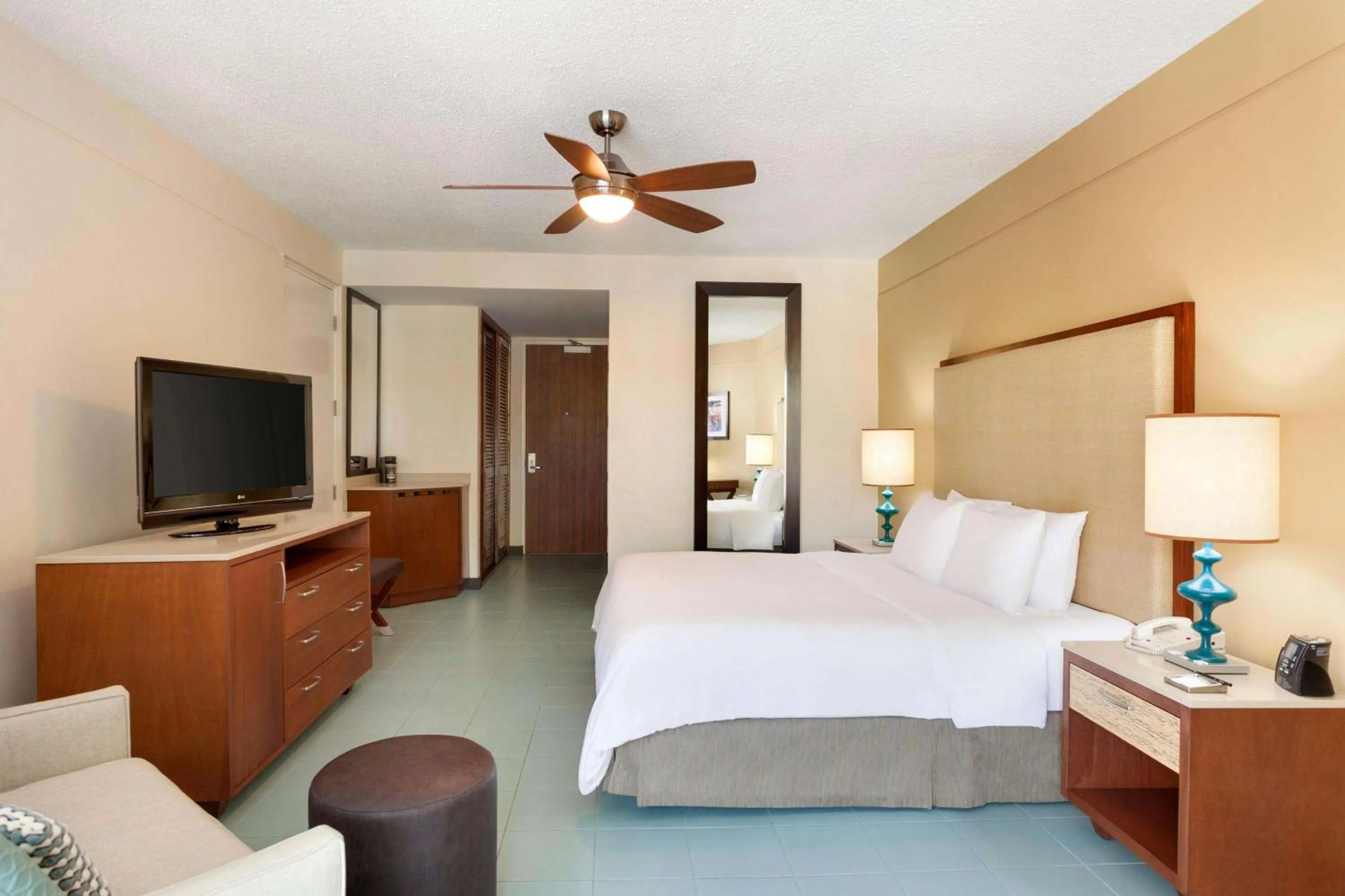 Bedroom, Bed in Hilton Ponce Golf & Casino Resort