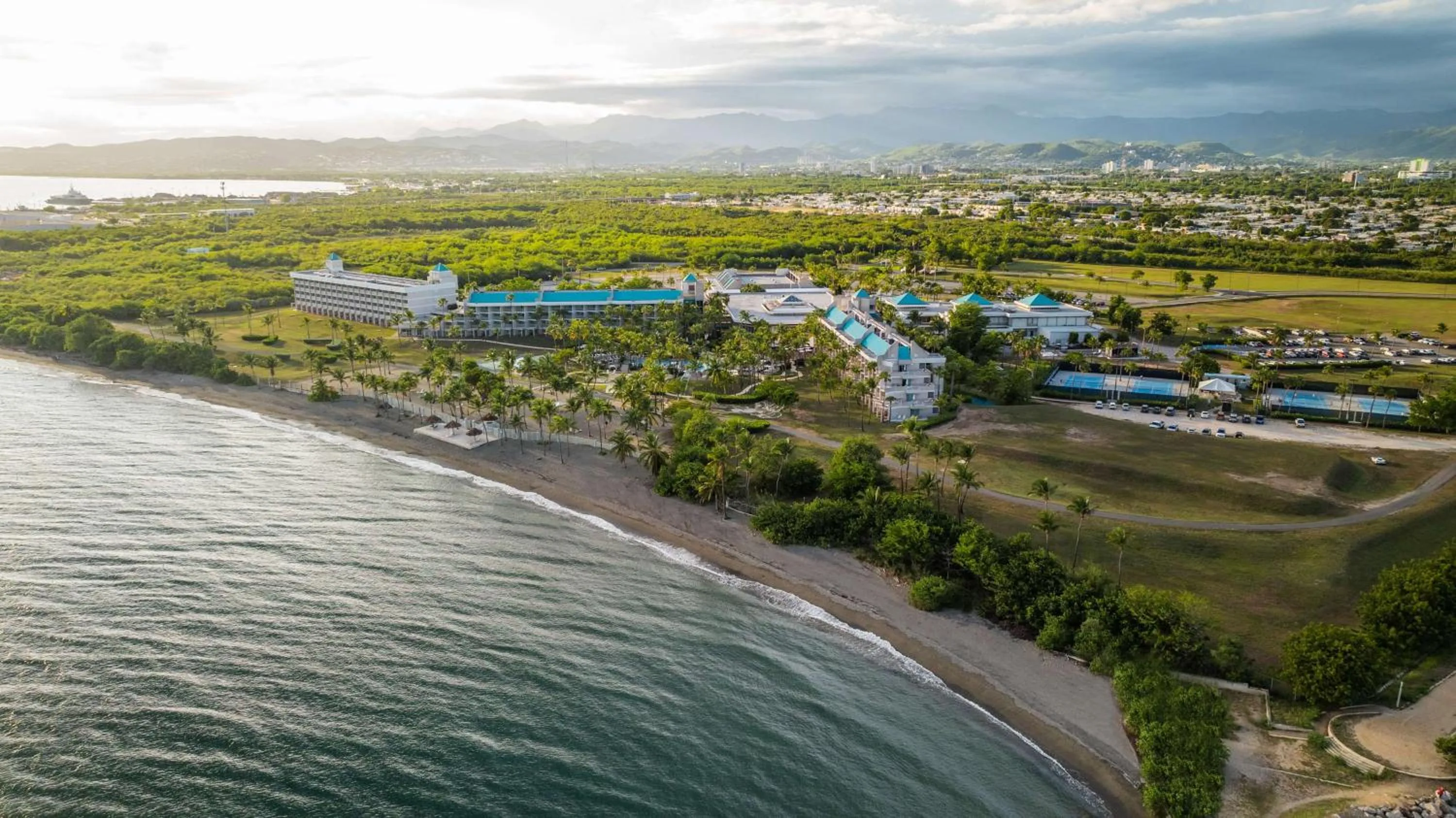 Property building in Hilton Ponce Golf & Casino Resort