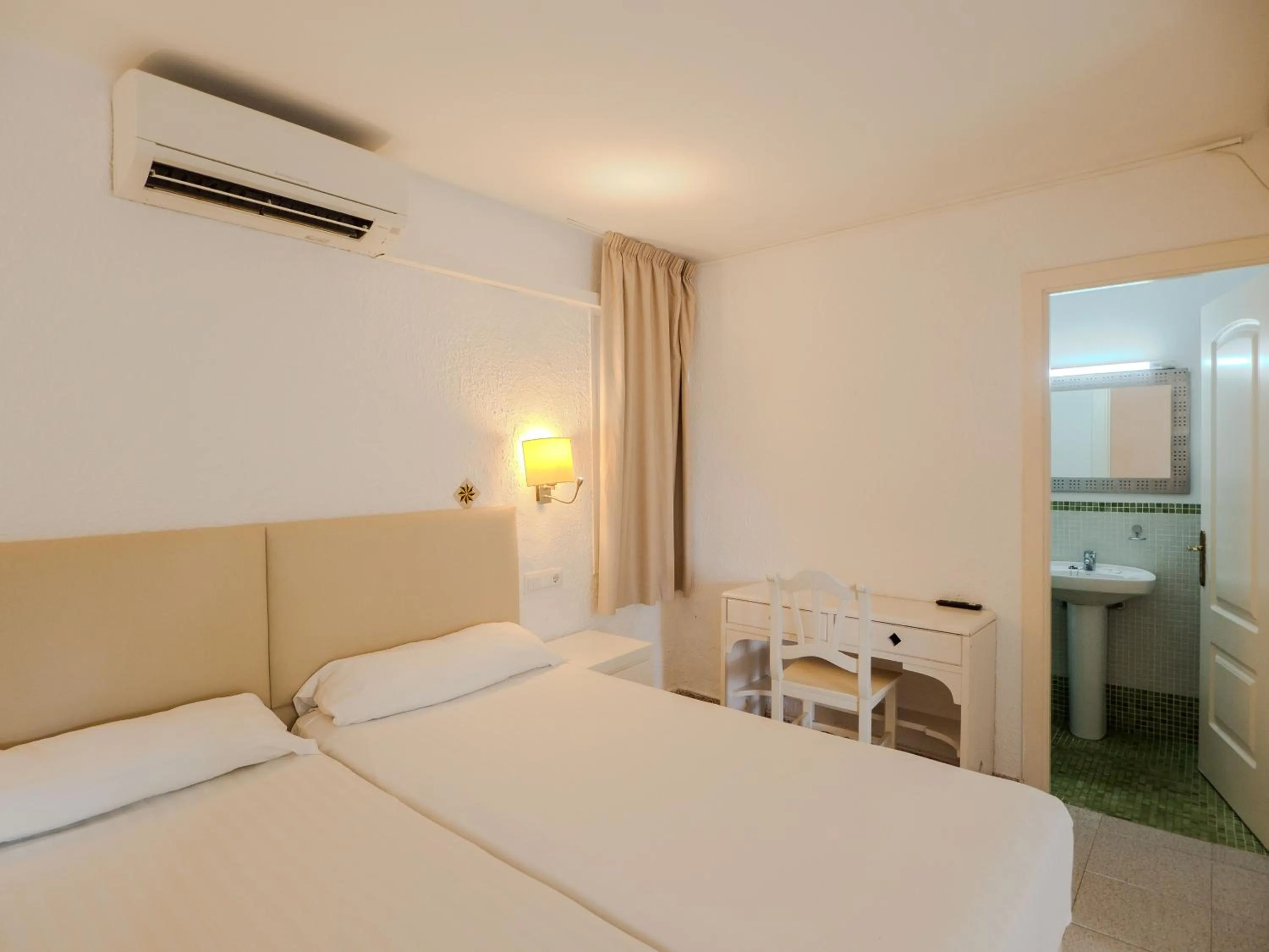 Property building, Bed in Sun Club El Dorado - All Inclusive
