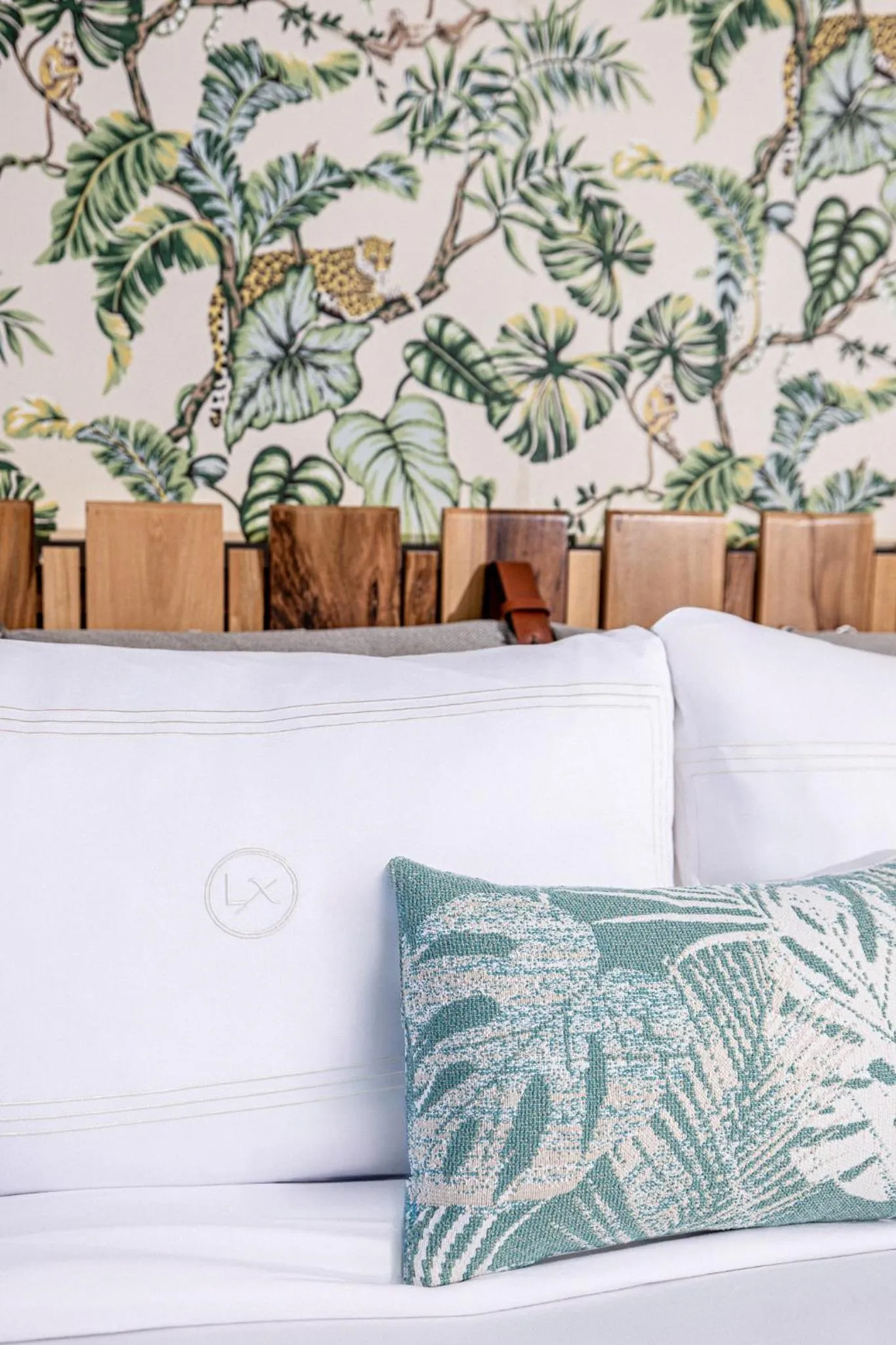 Bedroom, Bed in Lennox Miami Beach