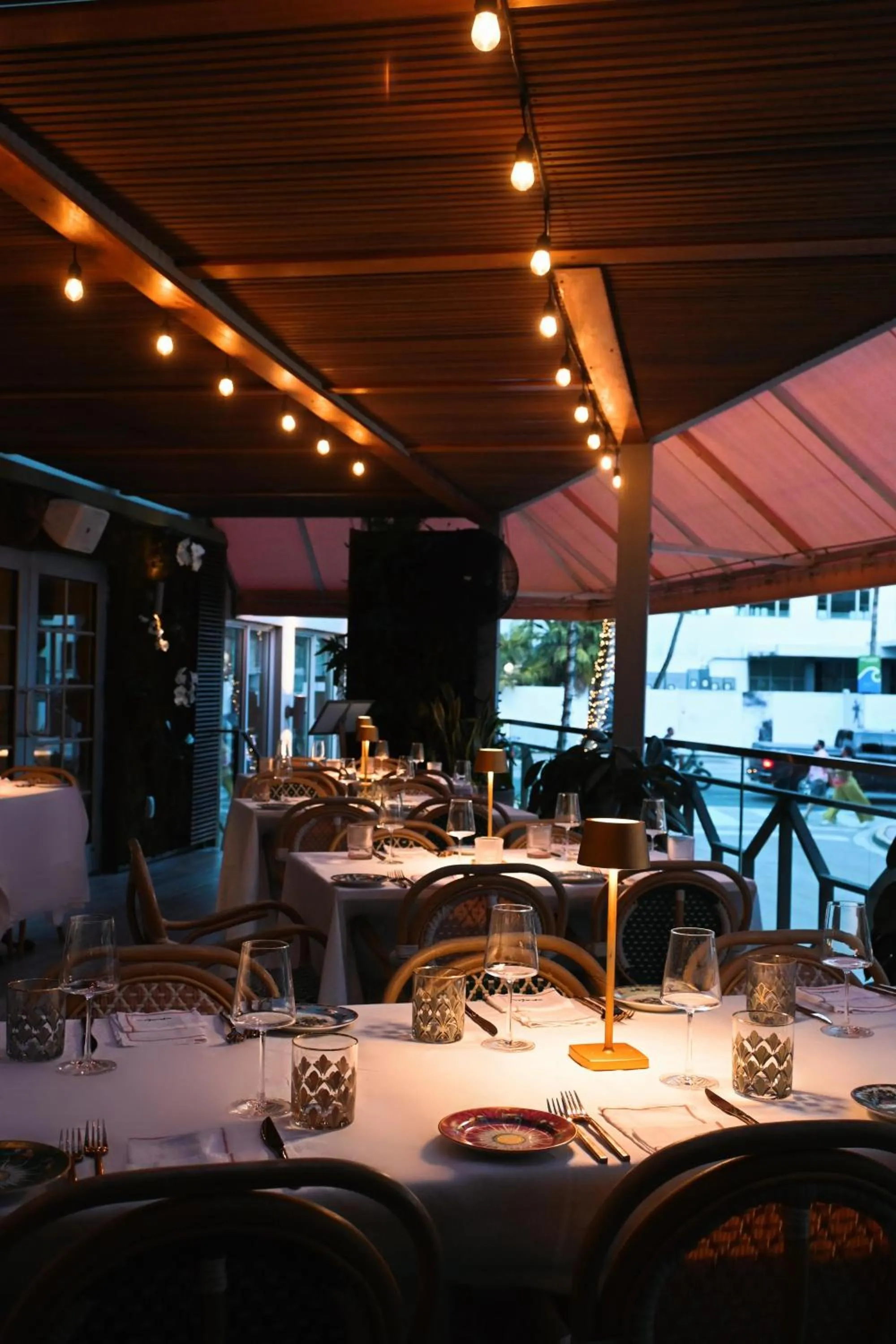 Restaurant/places to eat in Lennox Miami Beach