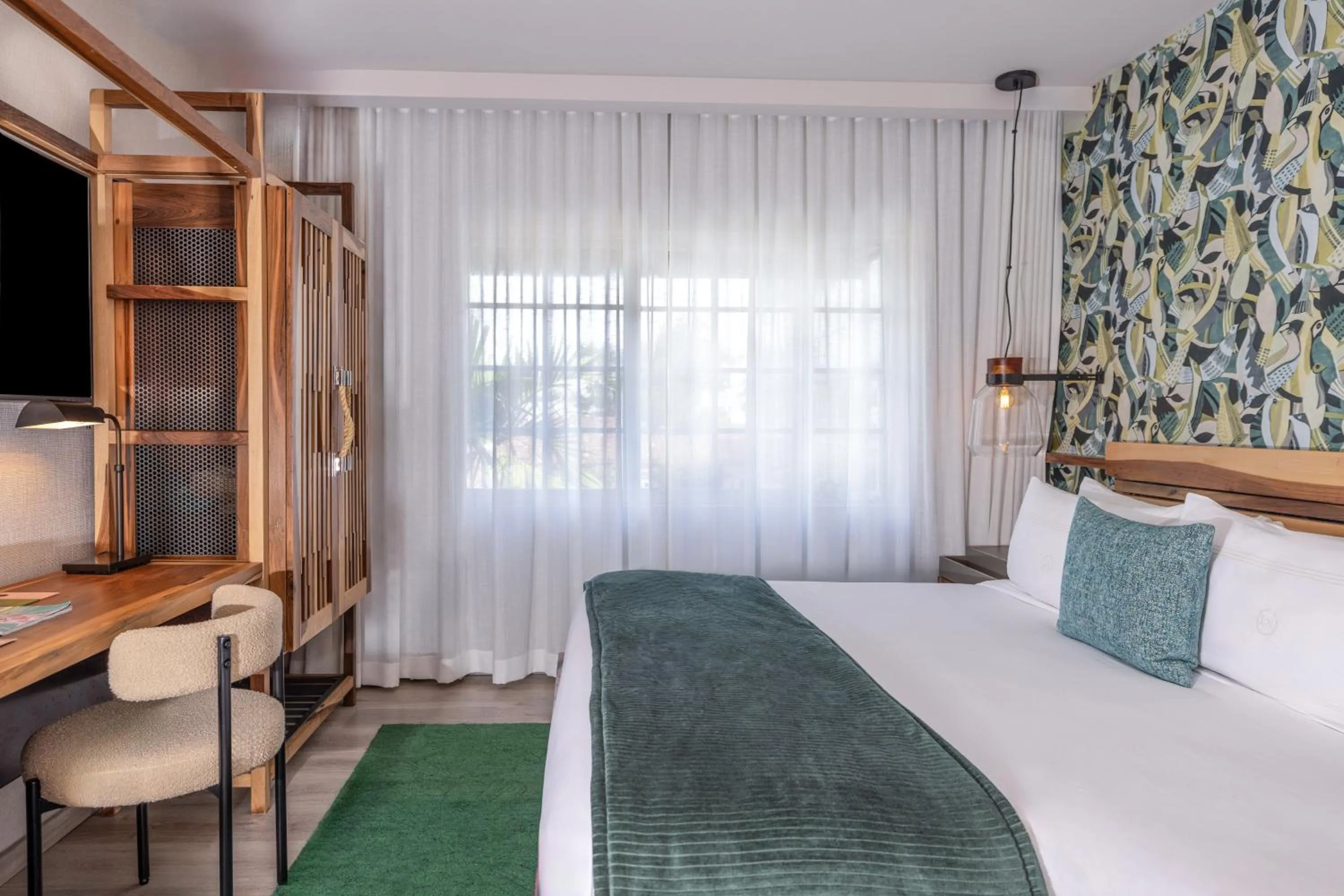 Bedroom, Bed in Lennox Miami Beach