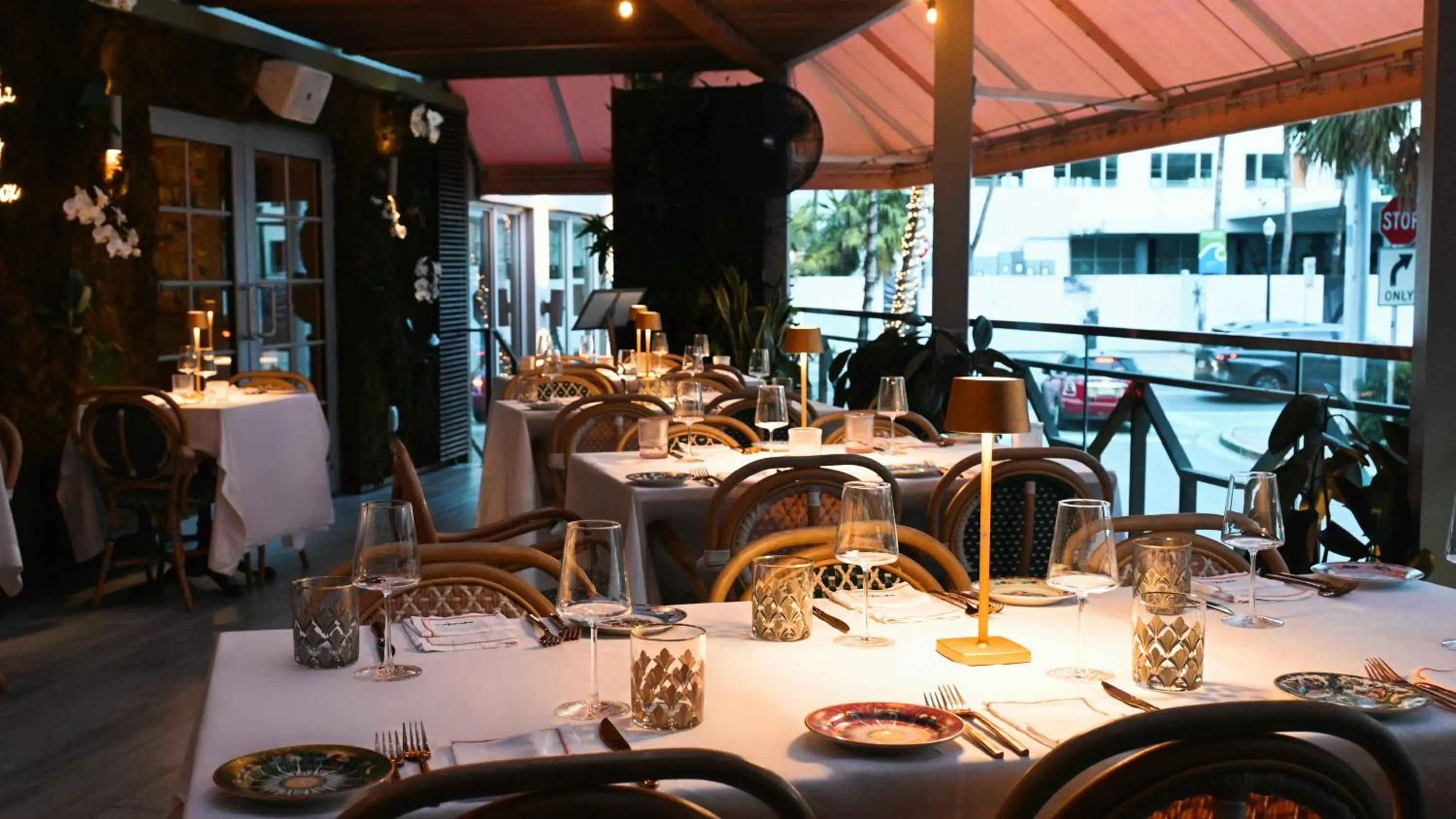 Restaurant/places to eat in Lennox Miami Beach