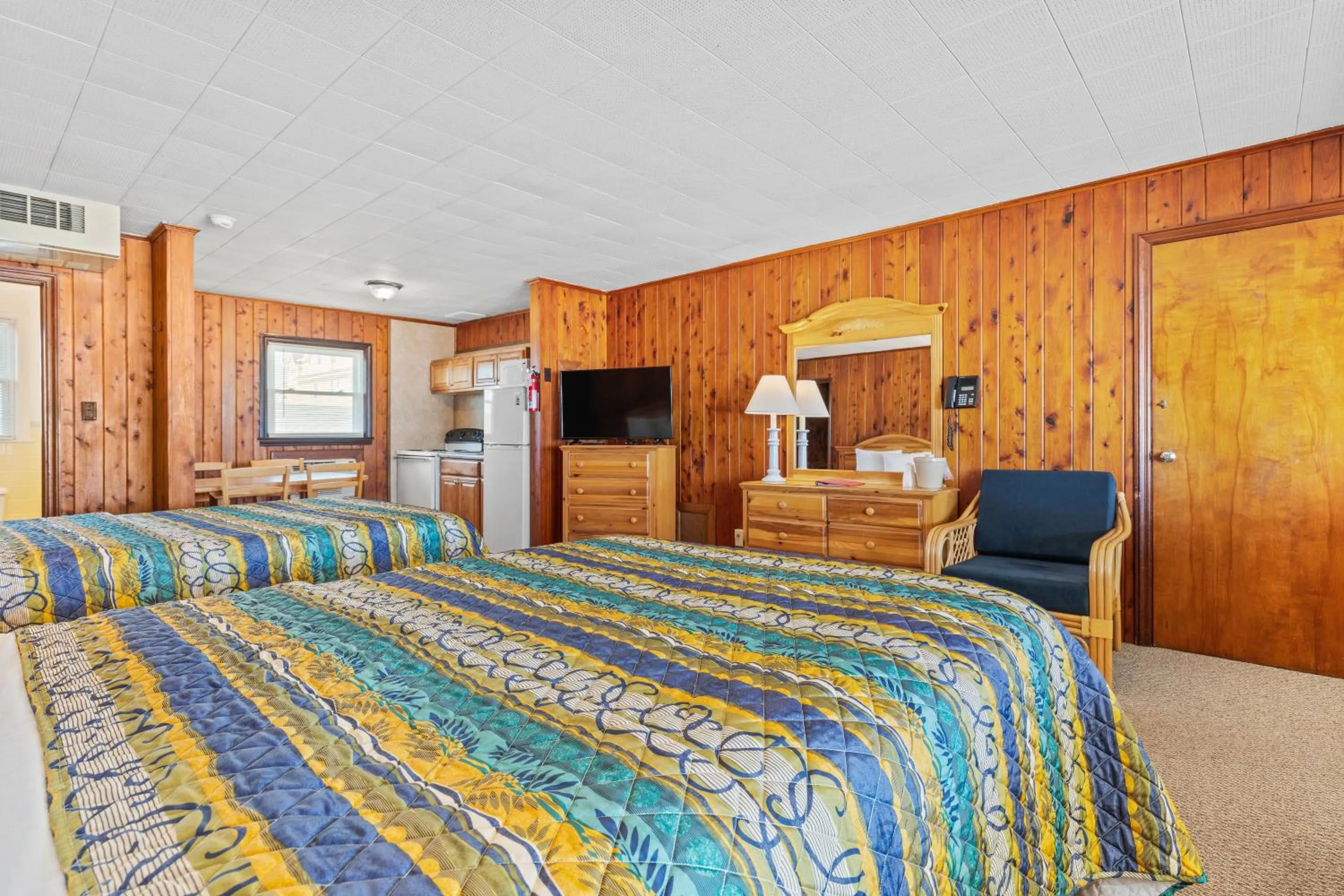 Bed in Cavalier by the Sea