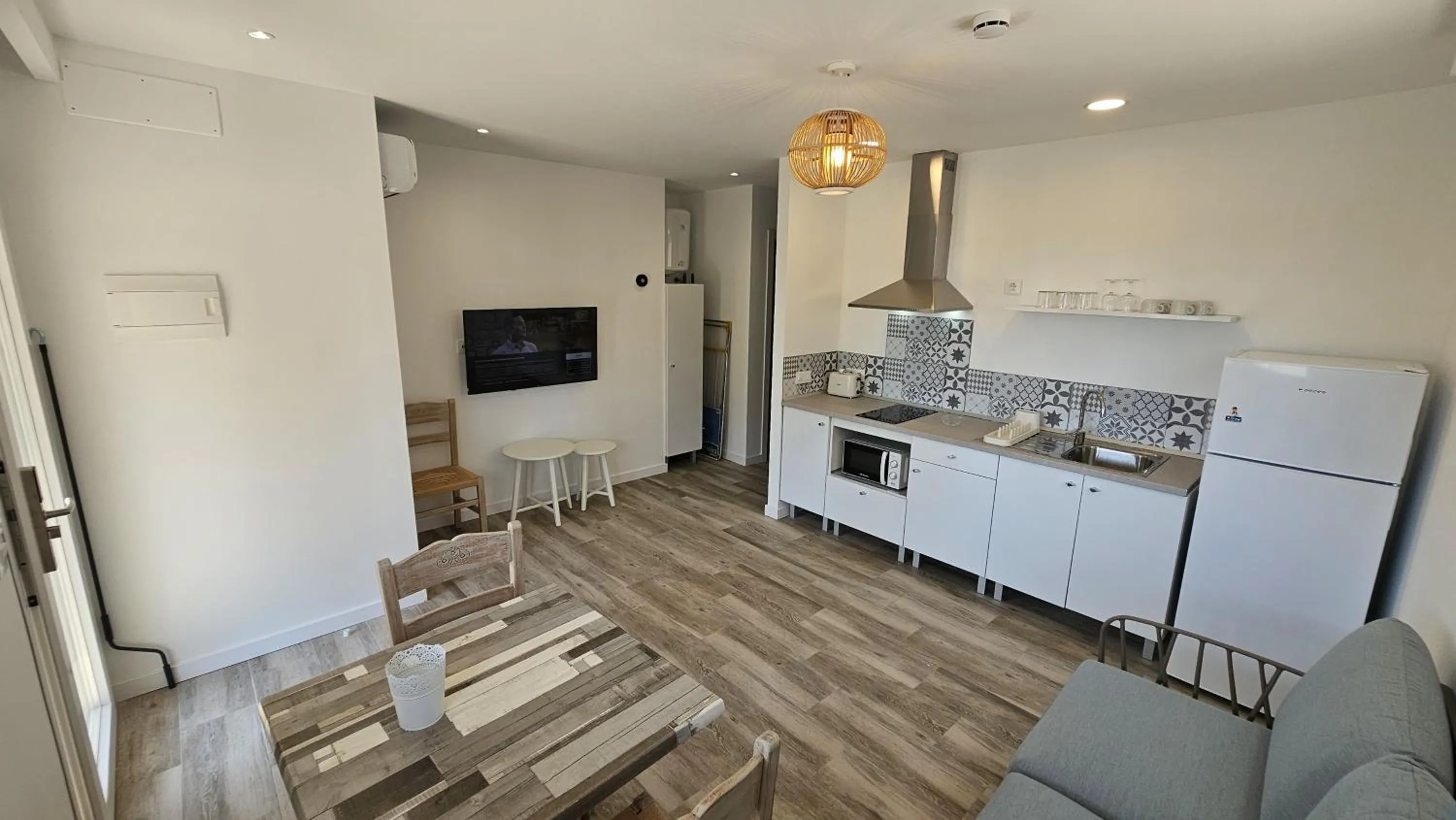 Kitchen or kitchenette in Apartamentos Ibiza