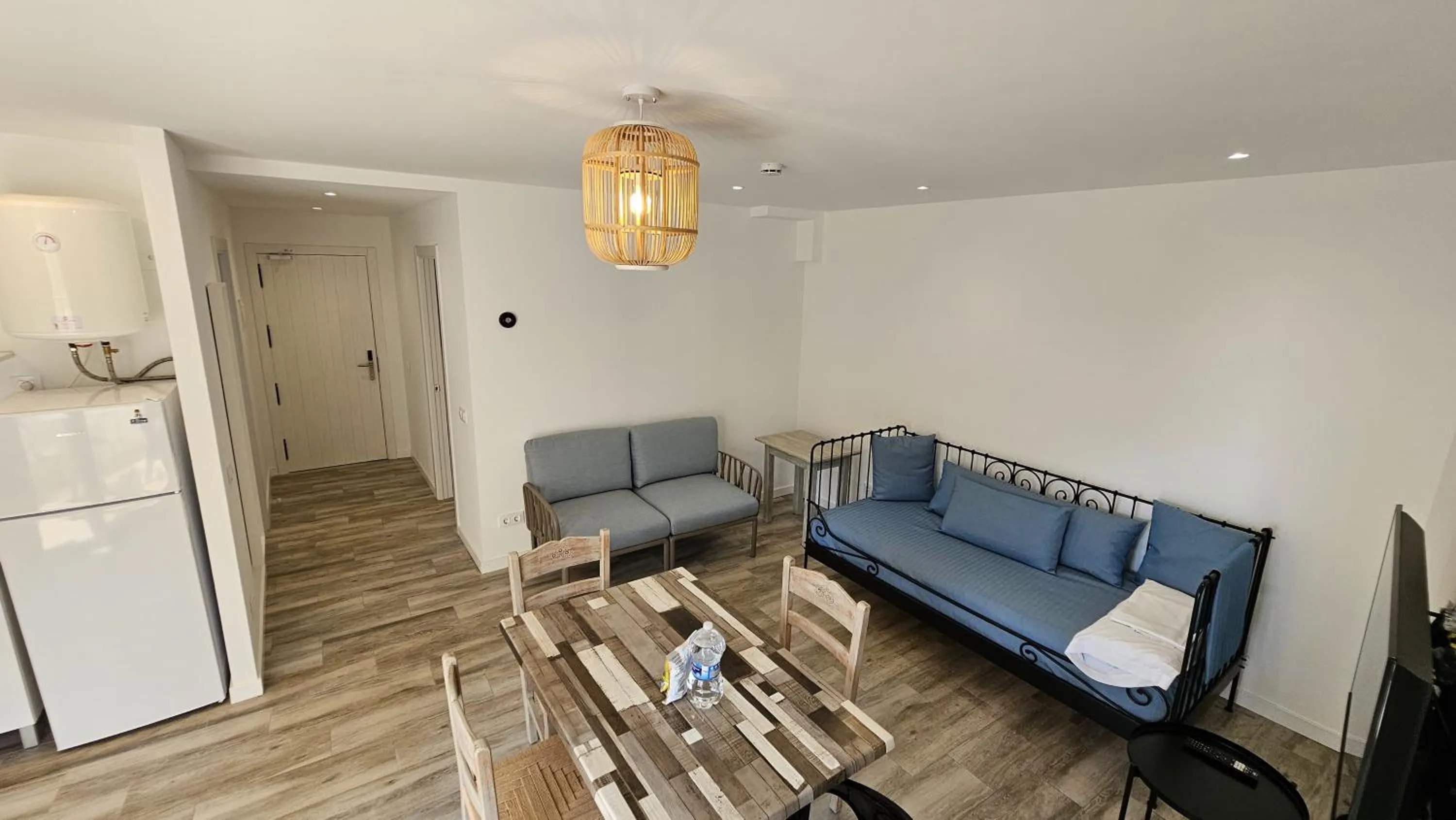 Kitchen or kitchenette in Apartamentos Ibiza