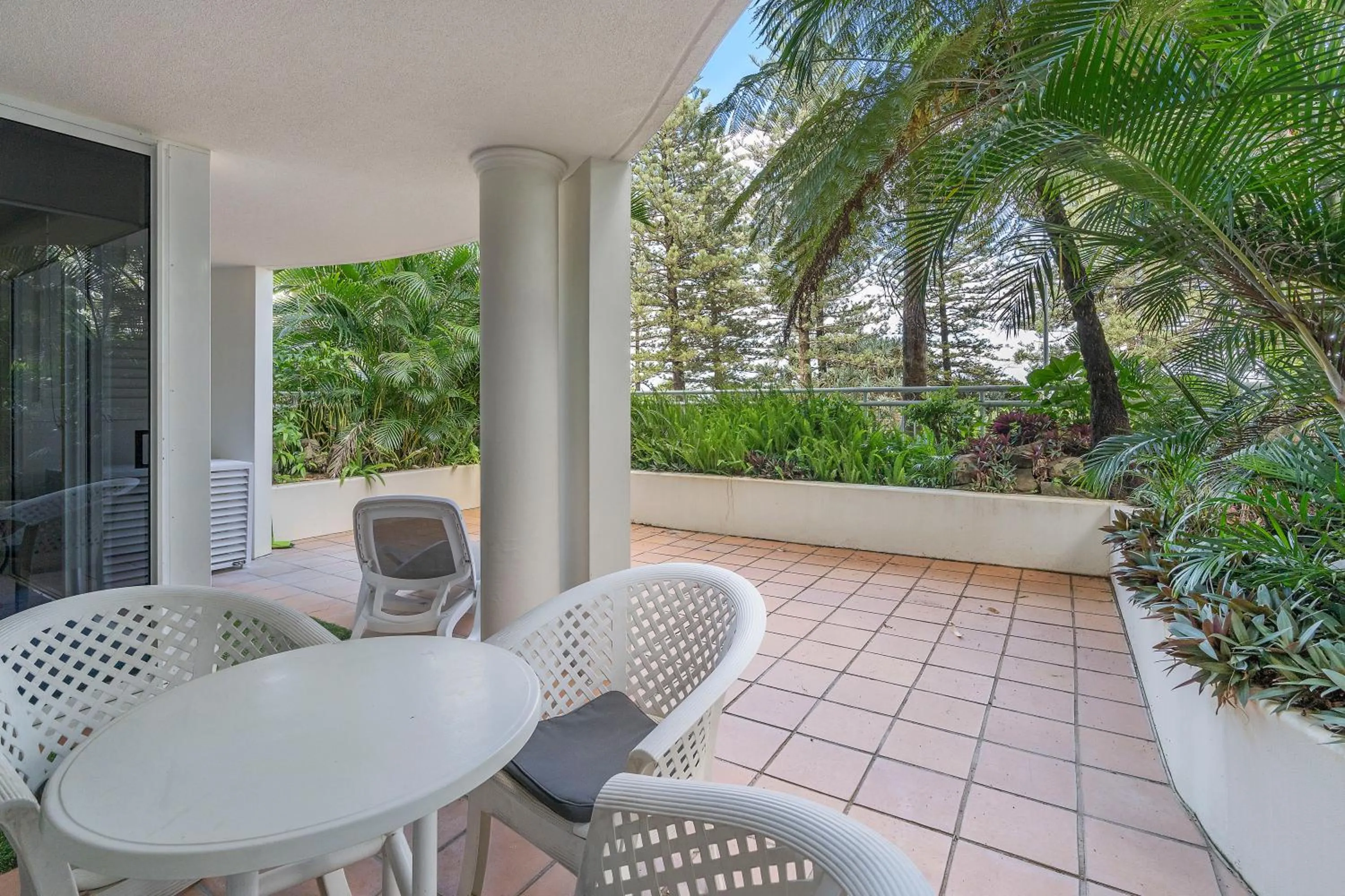 Balcony/Terrace in ULTIQA Burleigh Mediterranean Resort