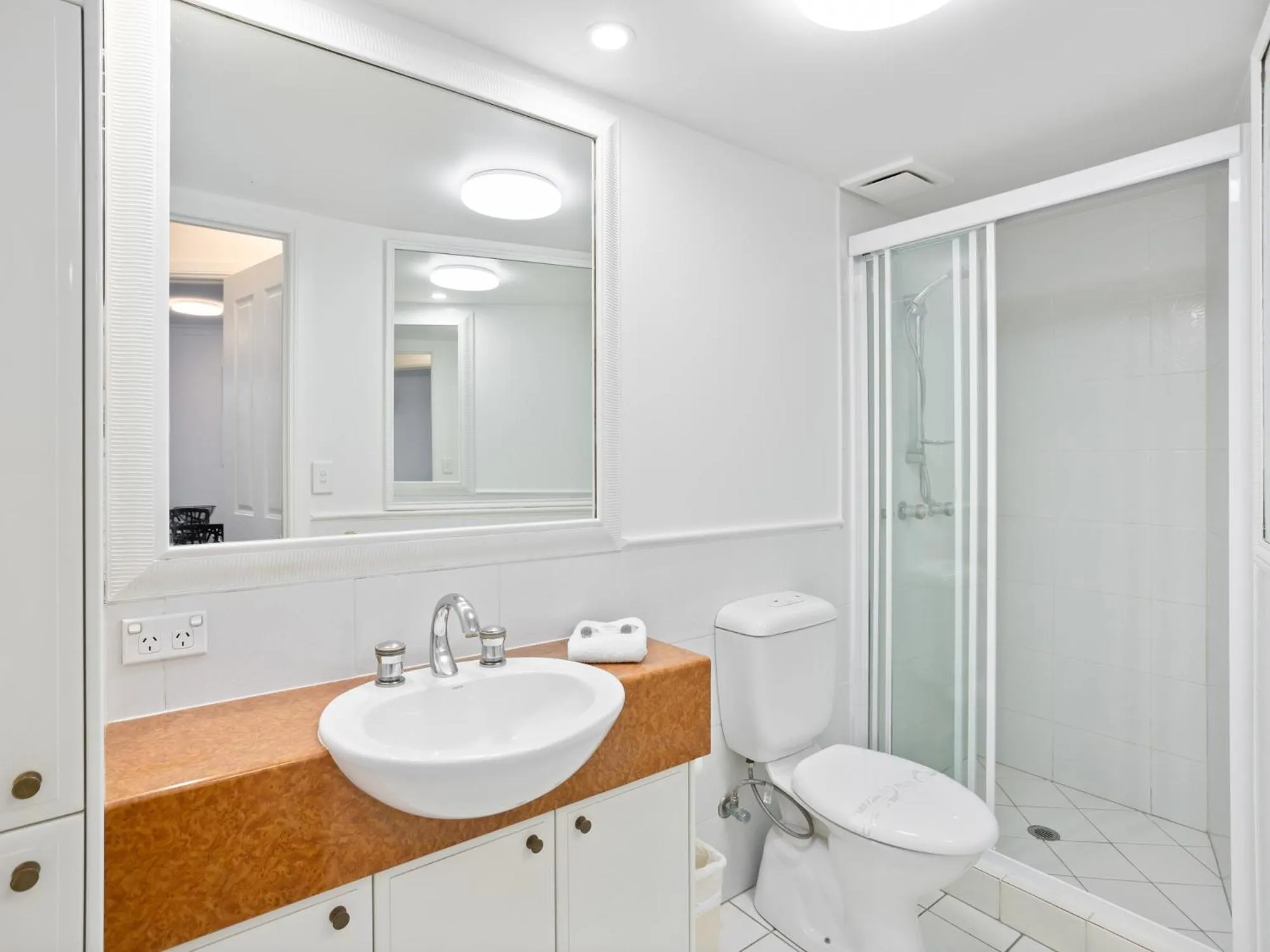 Bathroom in ULTIQA Burleigh Mediterranean Resort