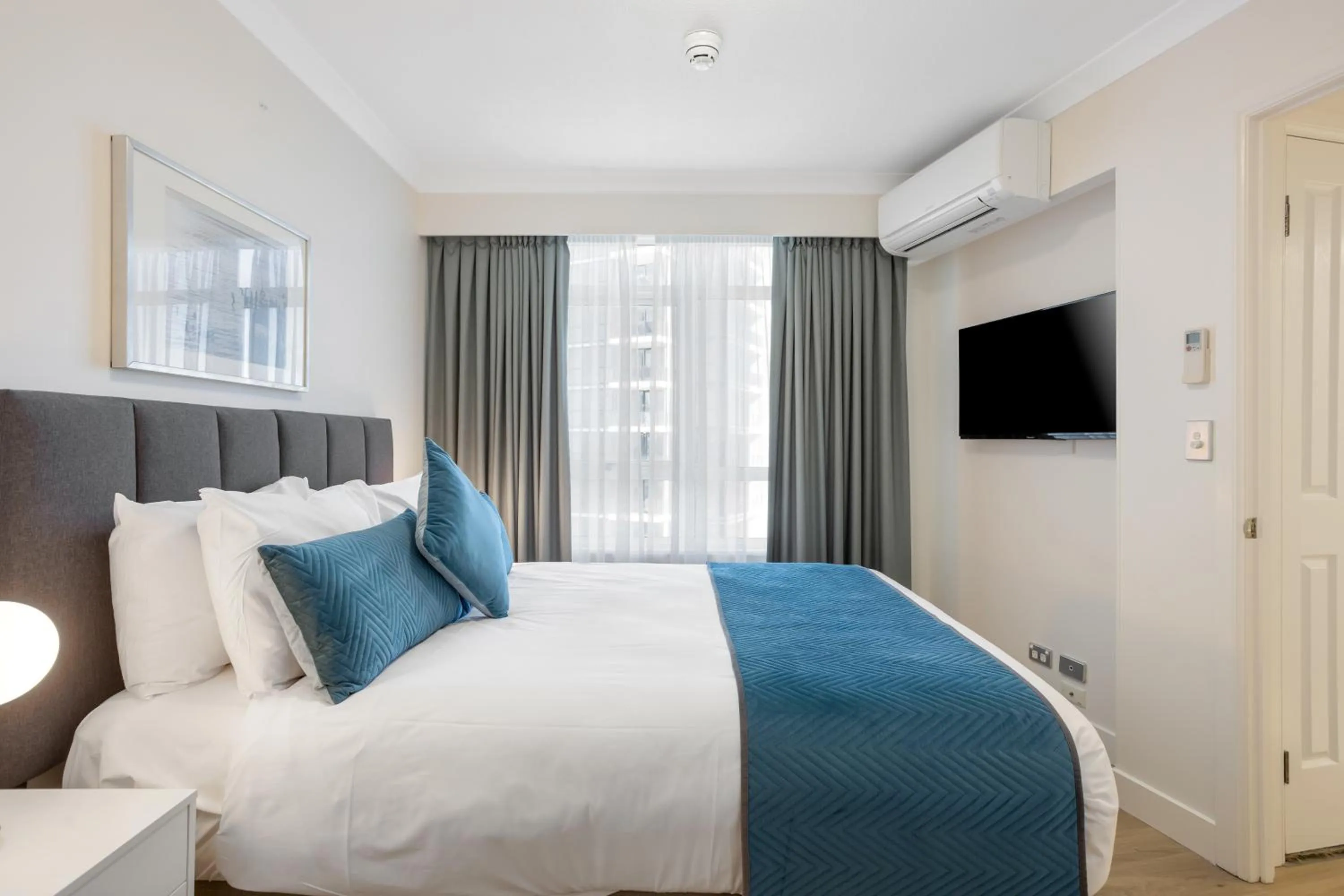 Bedroom, Bed in ULTIQA Burleigh Mediterranean Resort