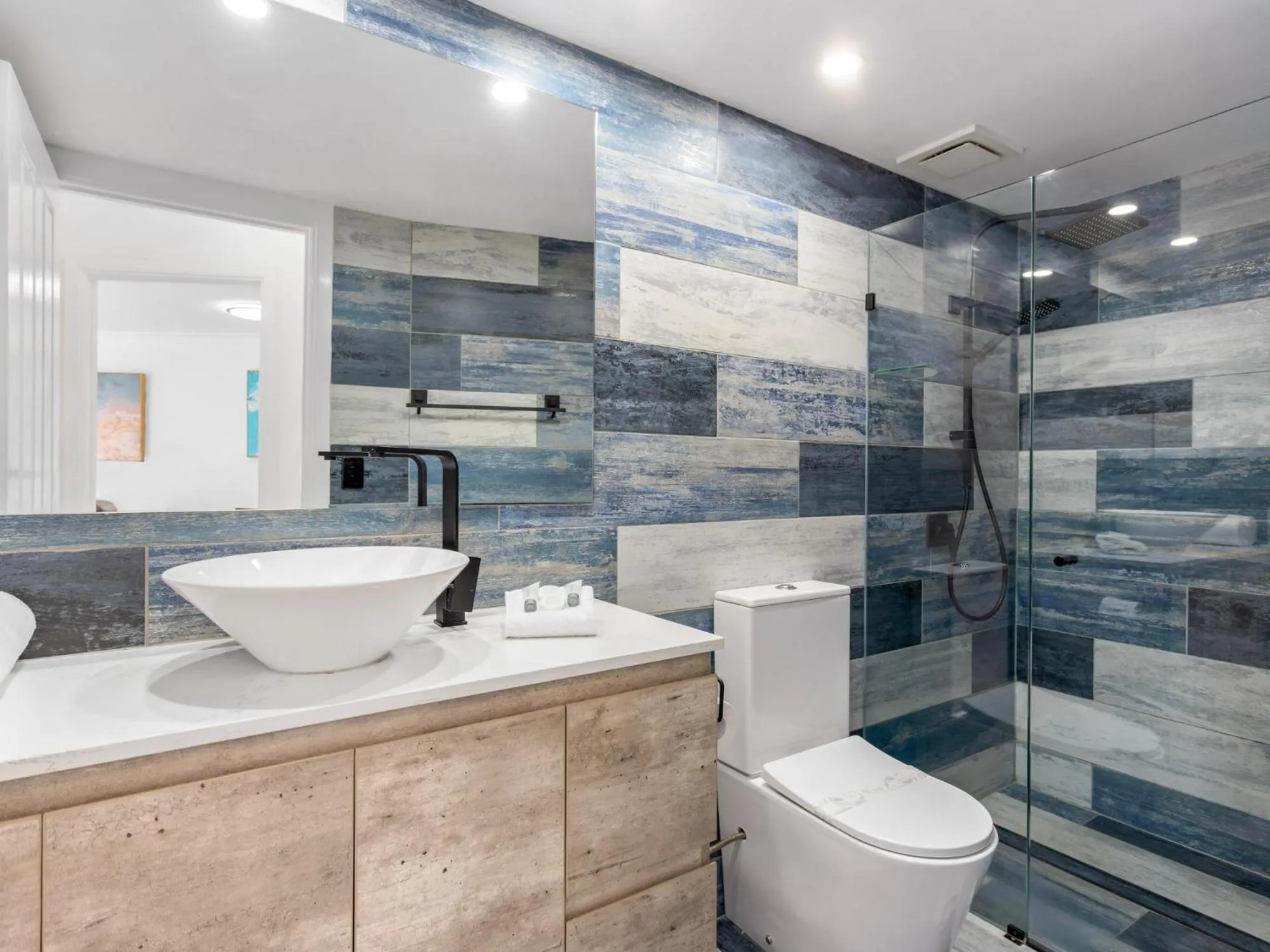 Bathroom in ULTIQA Burleigh Mediterranean Resort