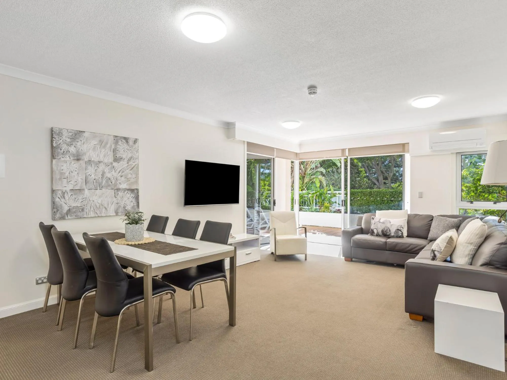 Living room in ULTIQA Burleigh Mediterranean Resort