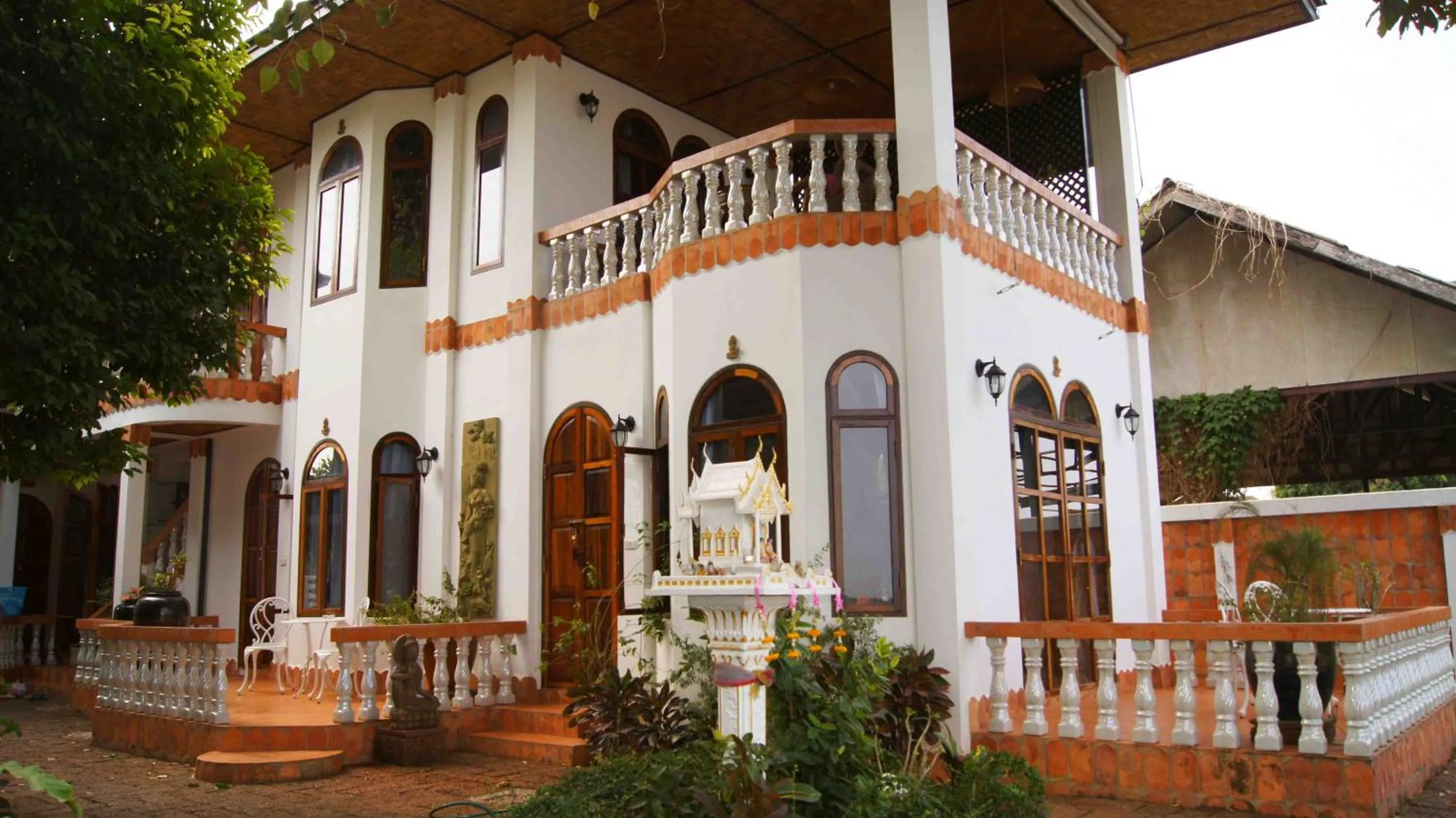 Property building in Mut Mee Garden Guest House