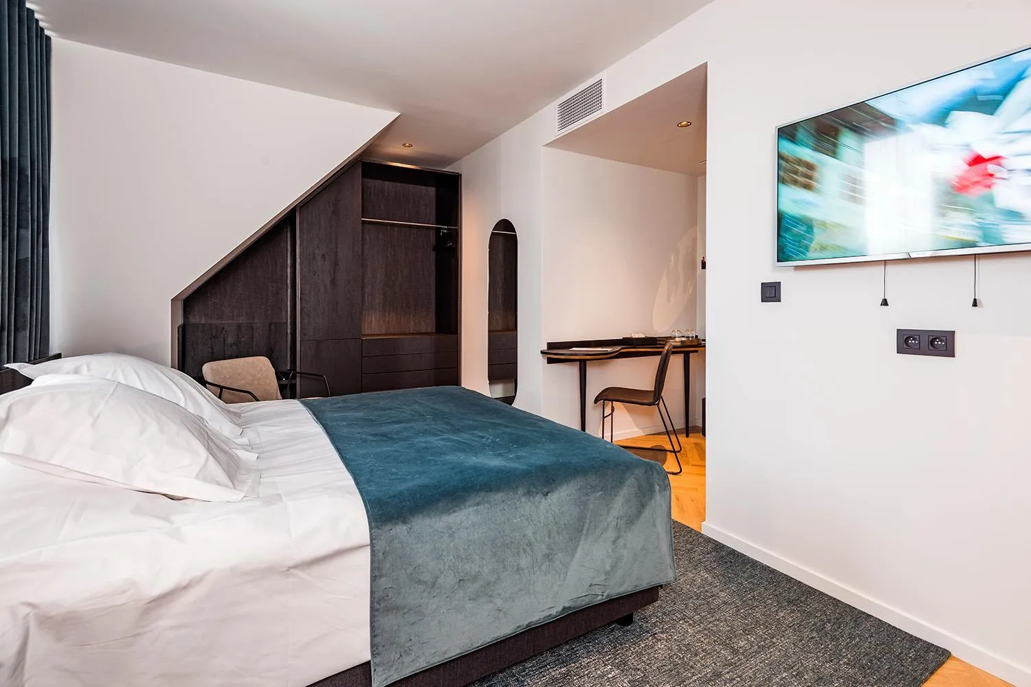 Bed in Designhotel Beila