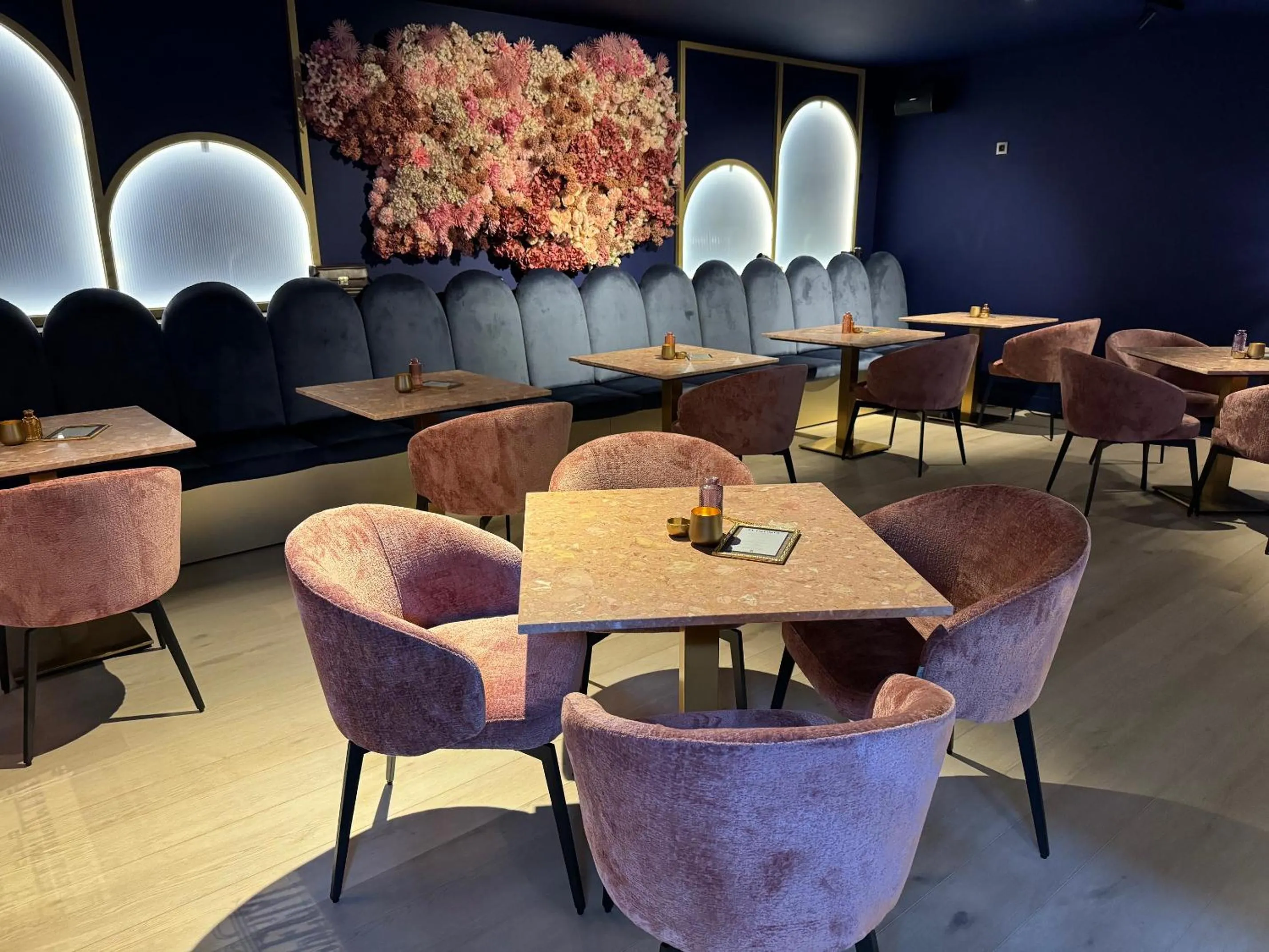 Lounge or bar in Designhotel Beila