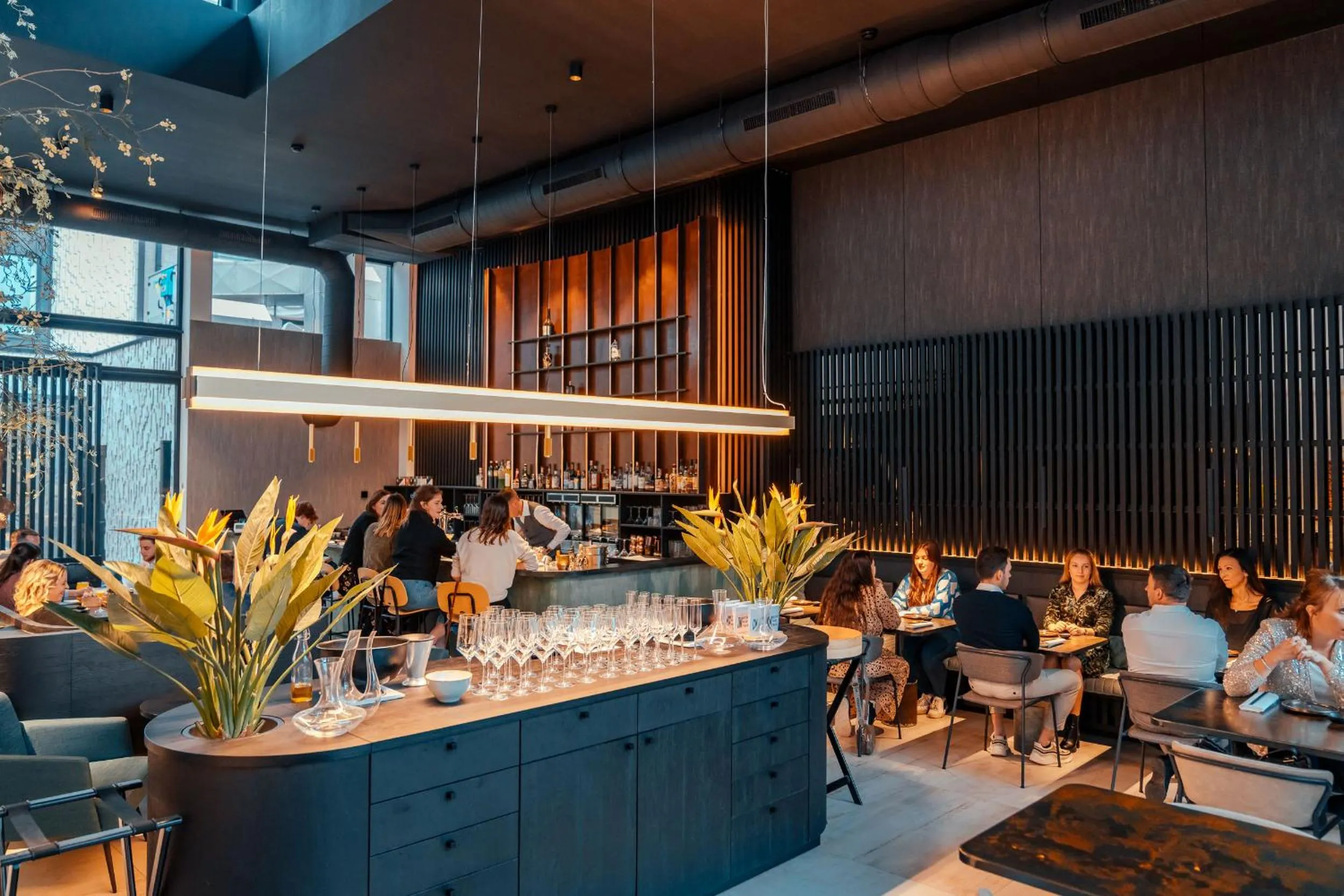 Restaurant/places to eat in Designhotel Beila