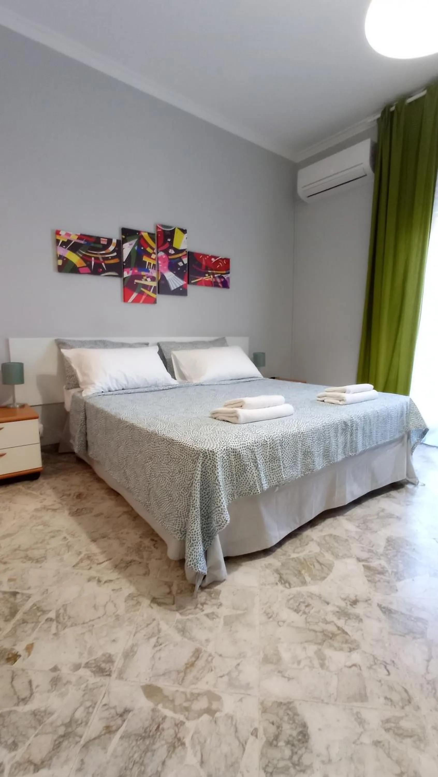 Bed in ROOM 110 BARI -guesthouse-