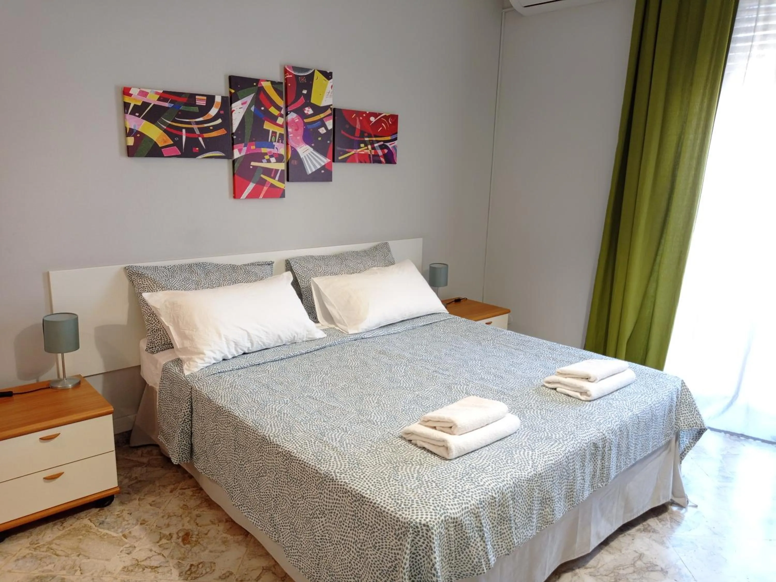 Bed in ROOM 110 BARI -guesthouse-
