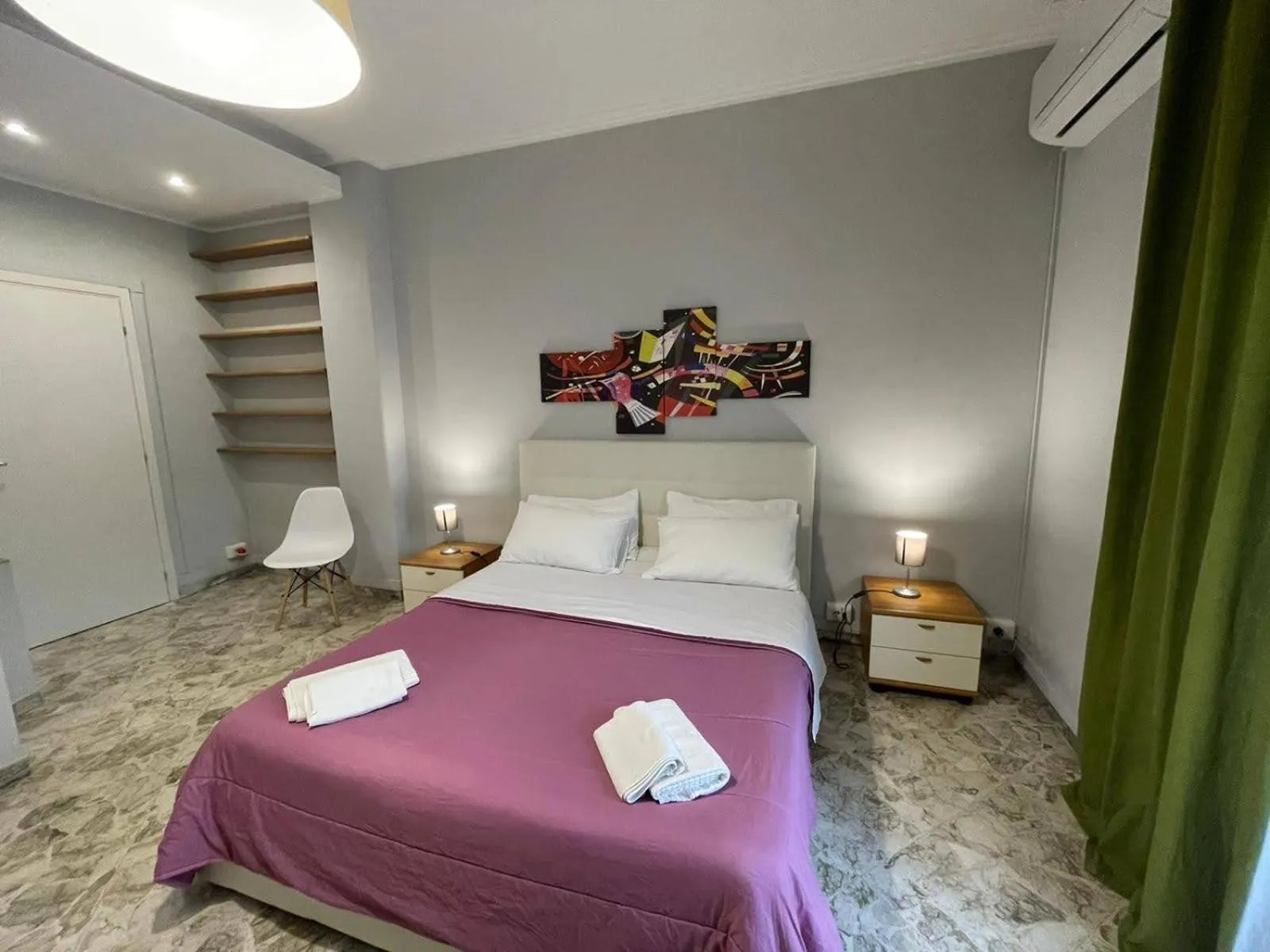 Bed in ROOM 110 BARI -guesthouse-