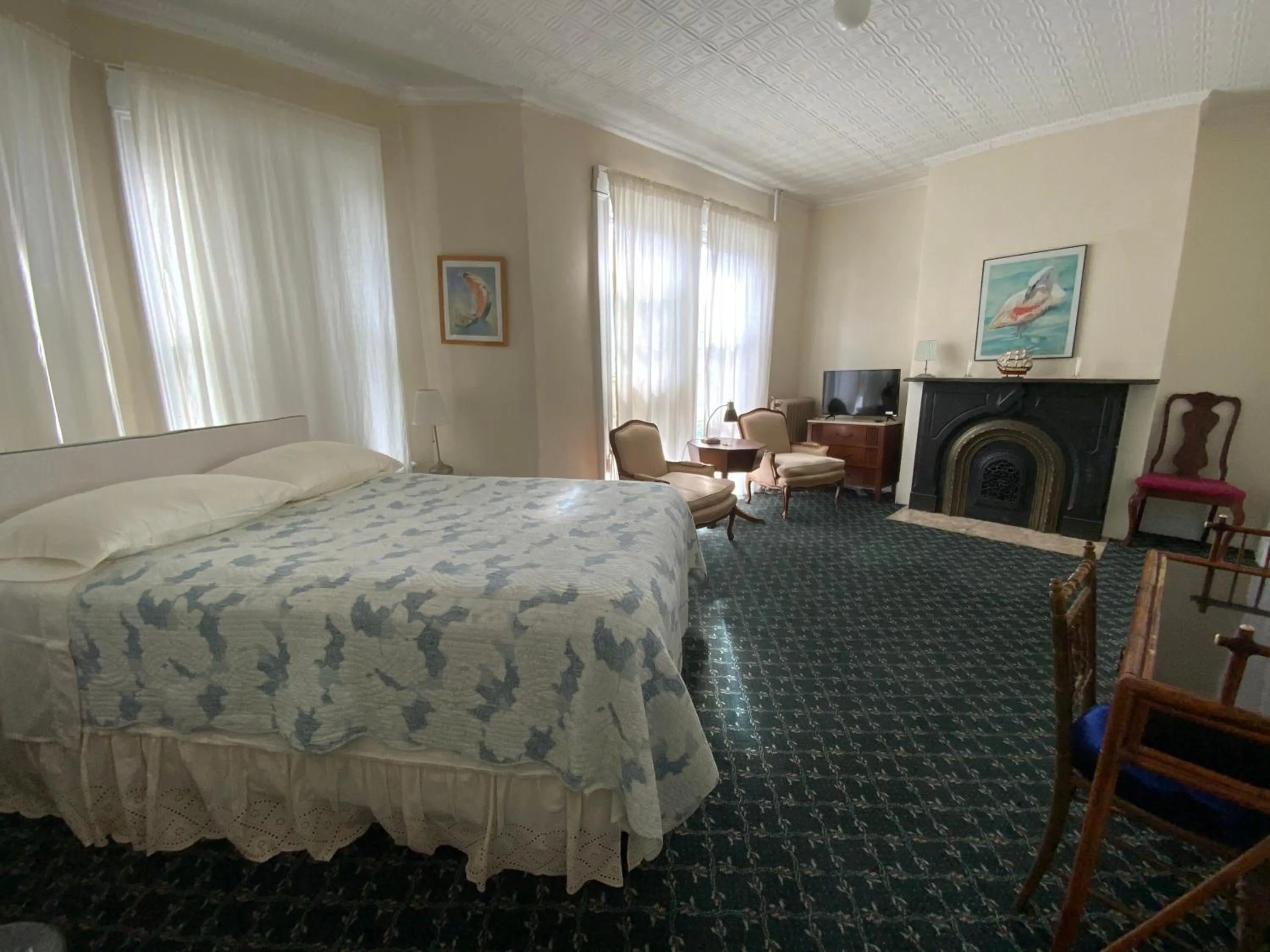 Bedroom, Bed in Fort Pl B&B and Gallery