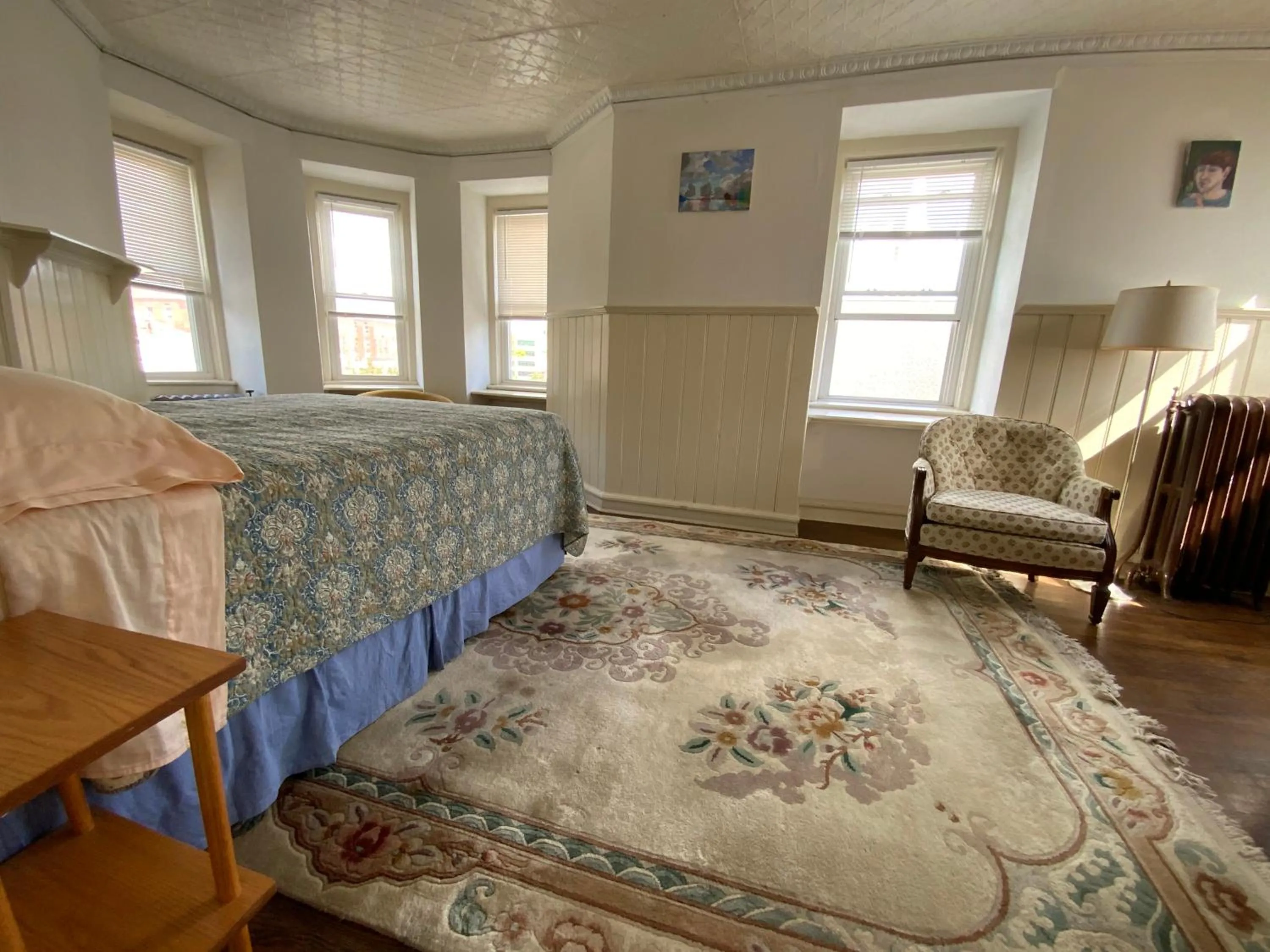 Bedroom, Bed in Fort Pl B&B and Gallery