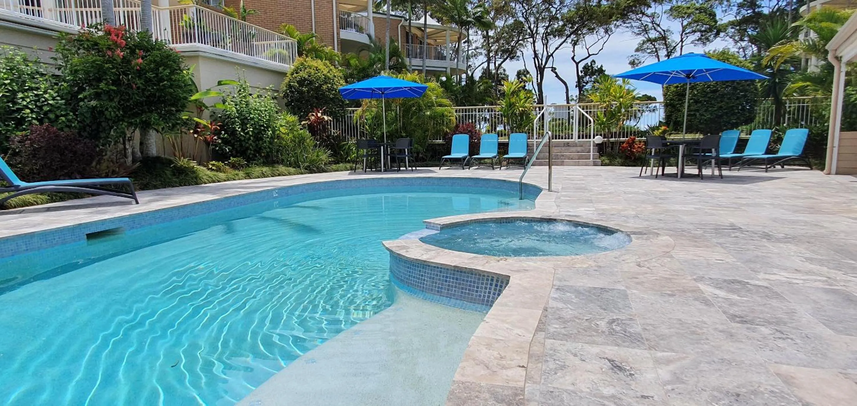 Swimming pool in Serenity Apartments Noosa
