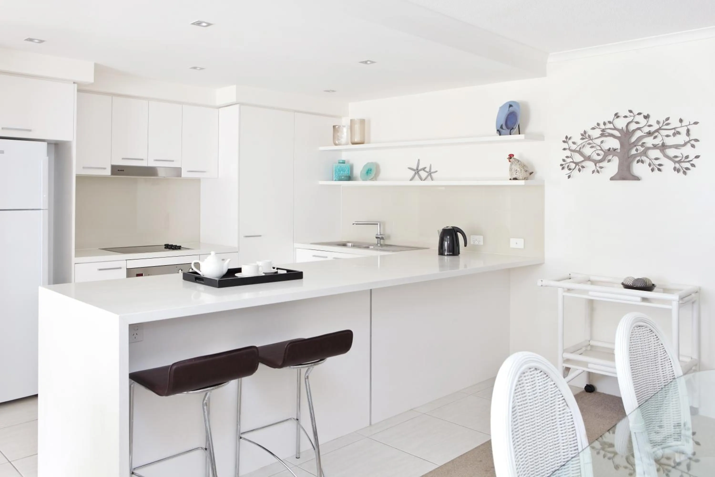 Kitchen or kitchenette in Serenity Apartments Noosa