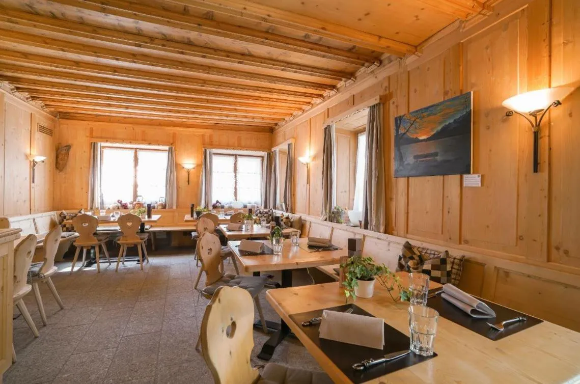 Restaurant/places to eat in Gasthaus & Hotel Berninahaus
