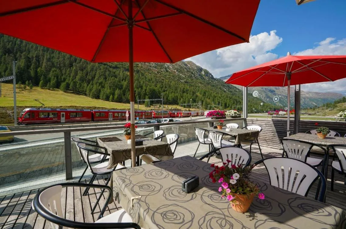 Restaurant/places to eat in Gasthaus & Hotel Berninahaus