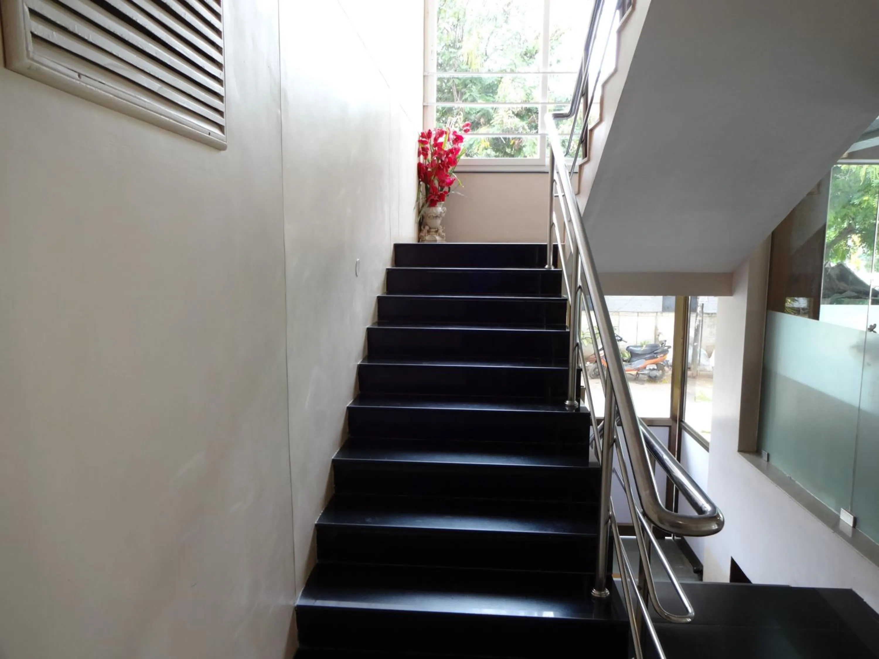 Day in Hotel Sky Lite