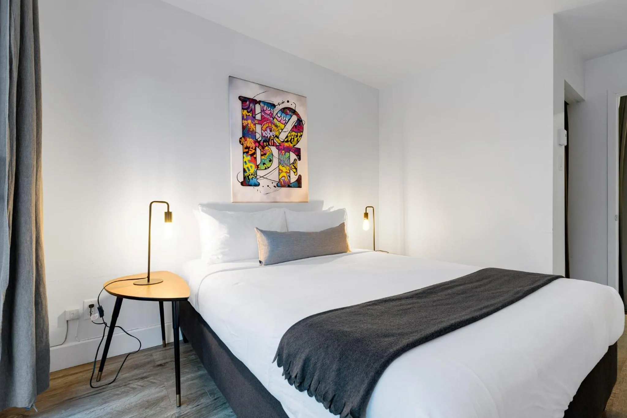 Bed in LiV MTL Urban