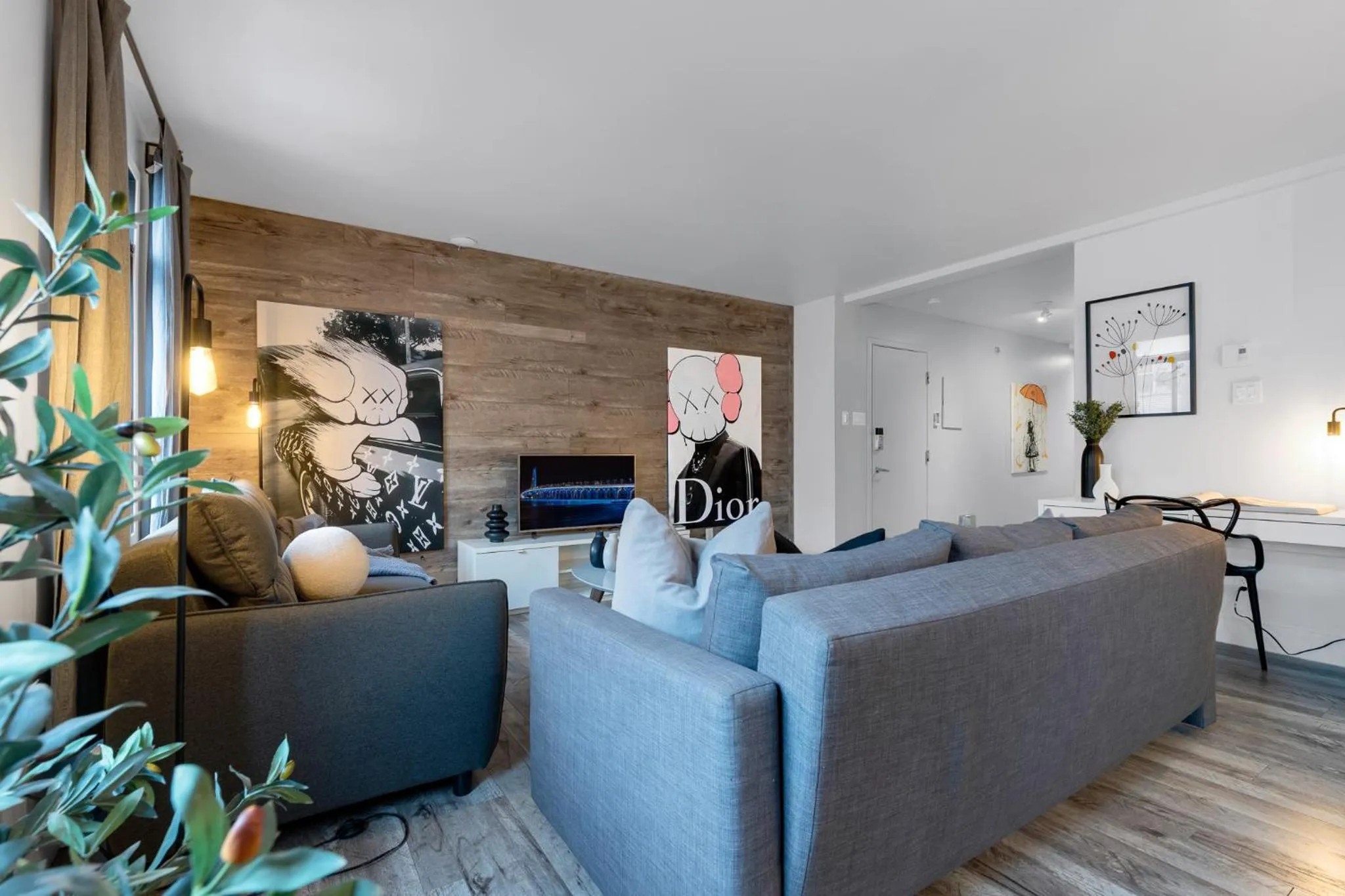 TV and multimedia in LiV MTL Urban