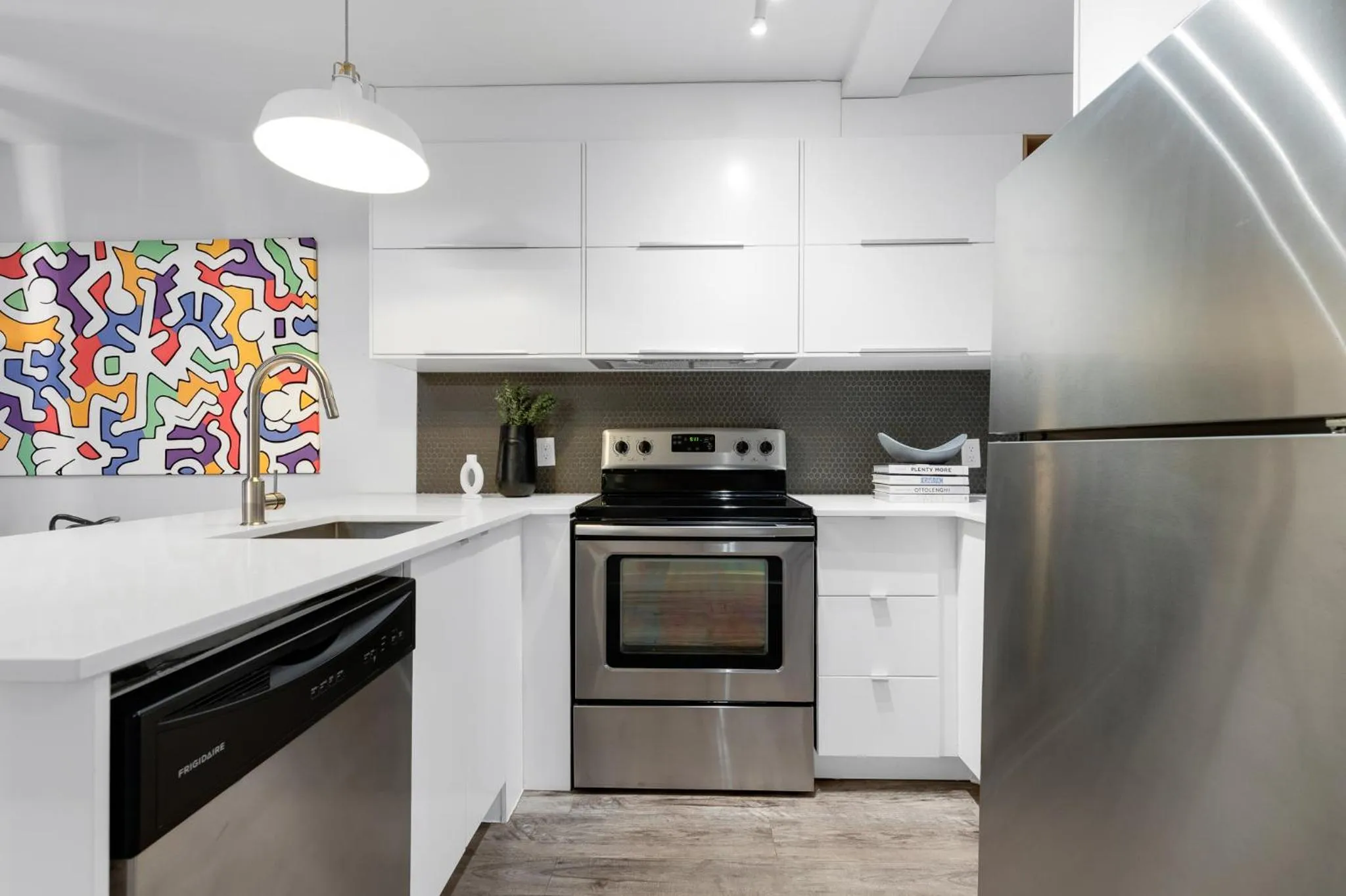 Kitchen or kitchenette in LiV MTL Urban