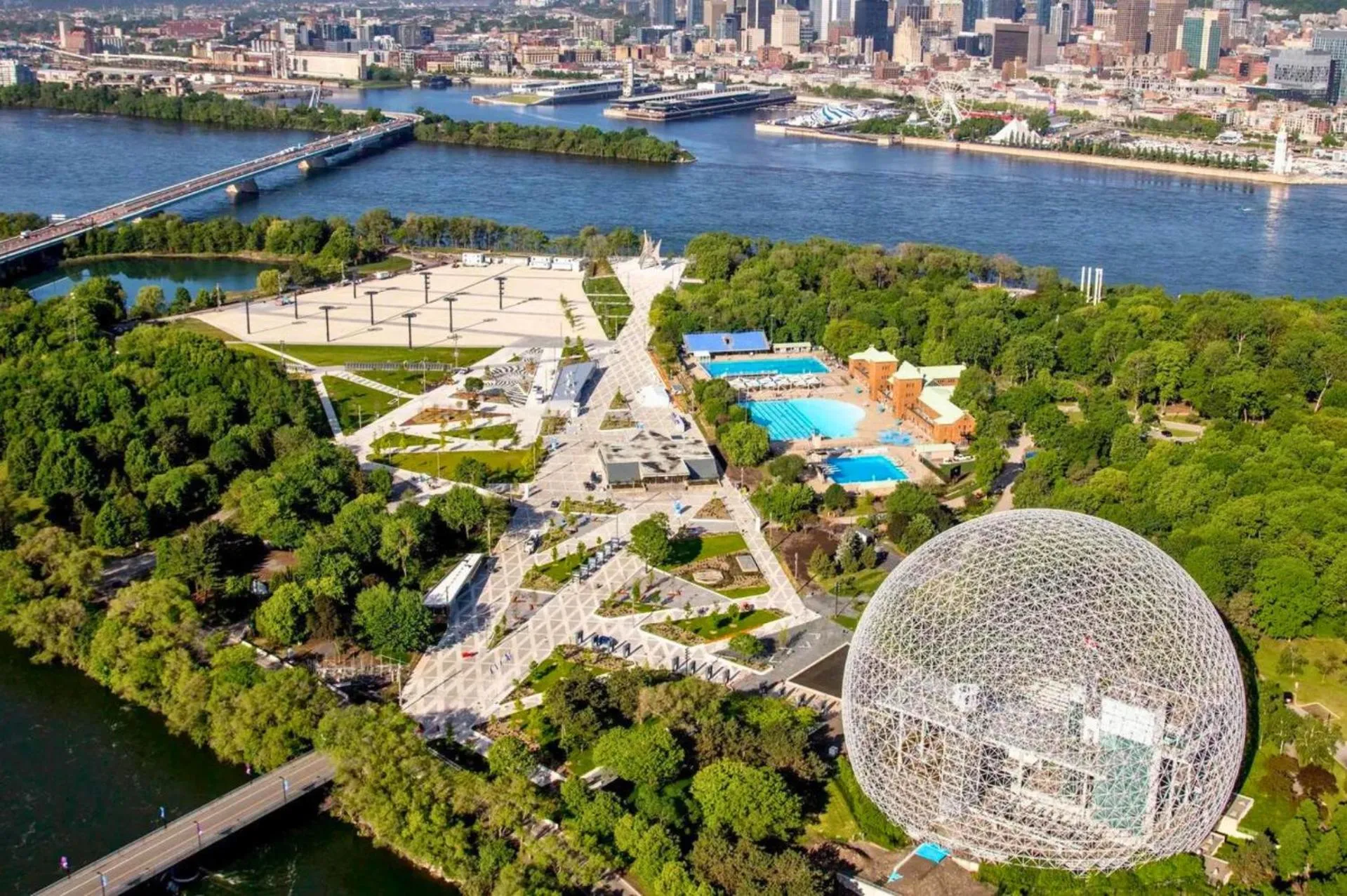 Nearby landmark in LiV MTL Urban