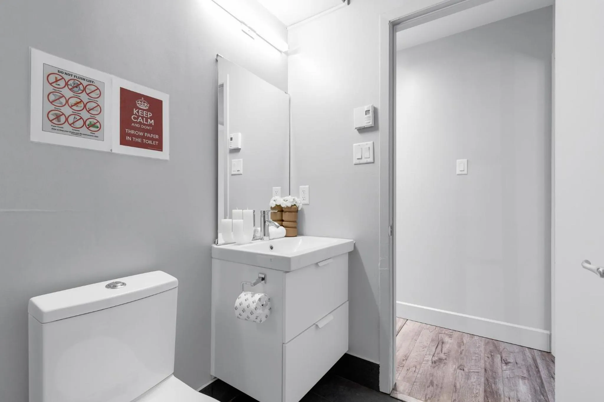 Toilet in LiV MTL Urban