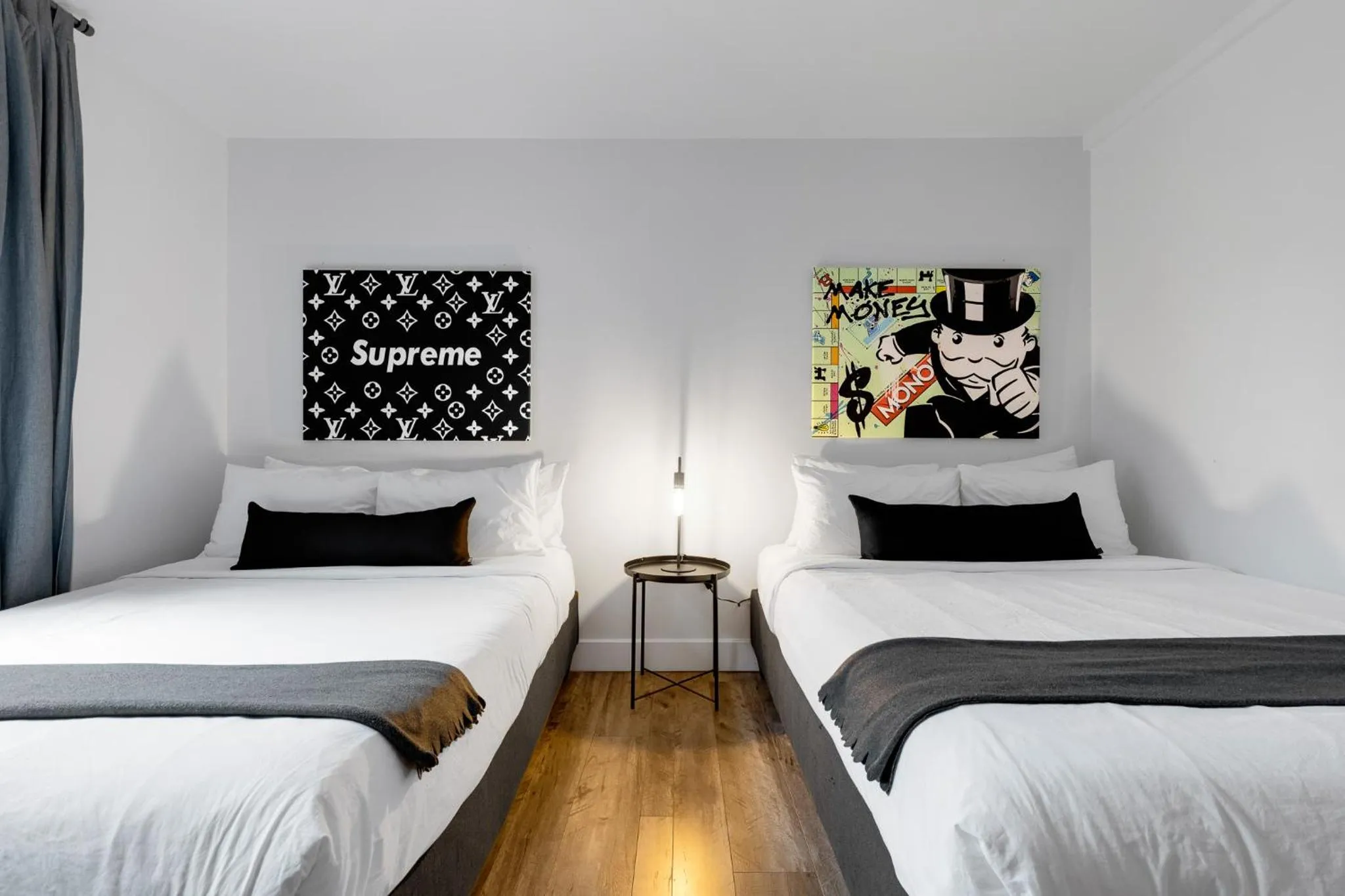 Bed in LiV MTL Urban