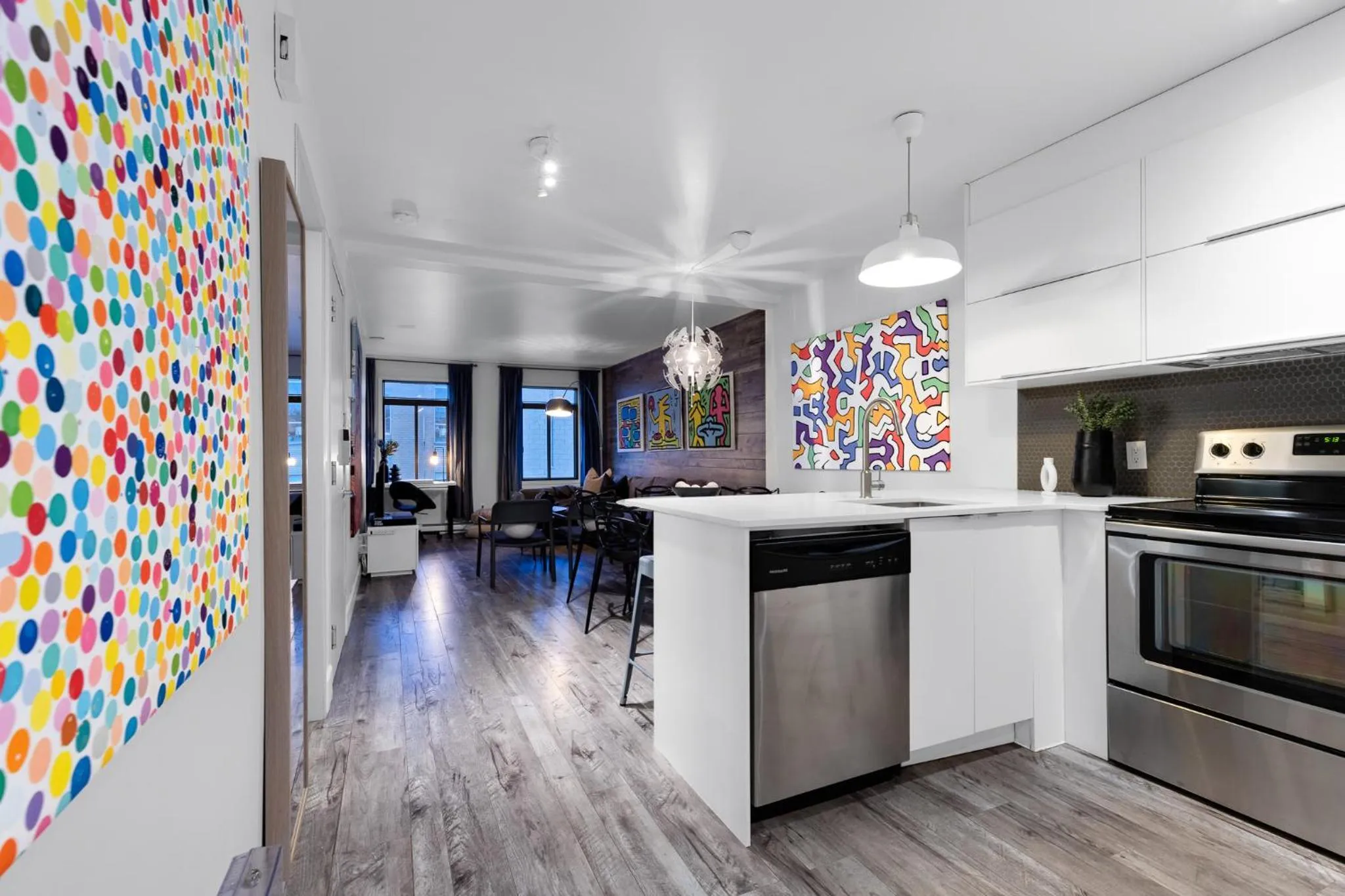 Kitchen or kitchenette in LiV MTL Urban