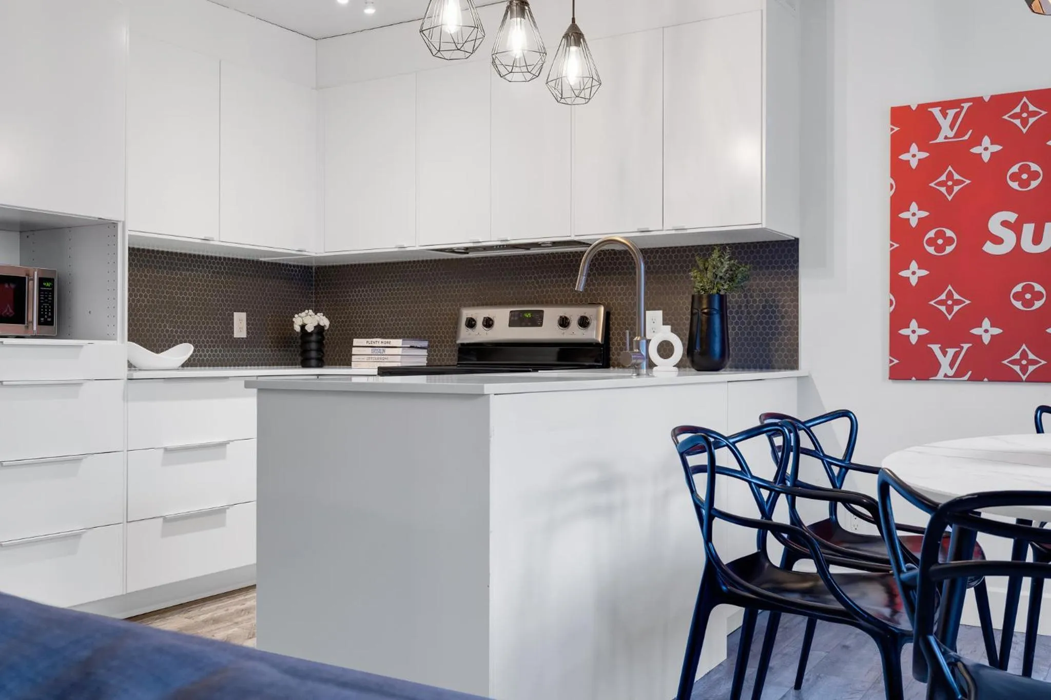 Kitchen or kitchenette in LiV MTL Urban