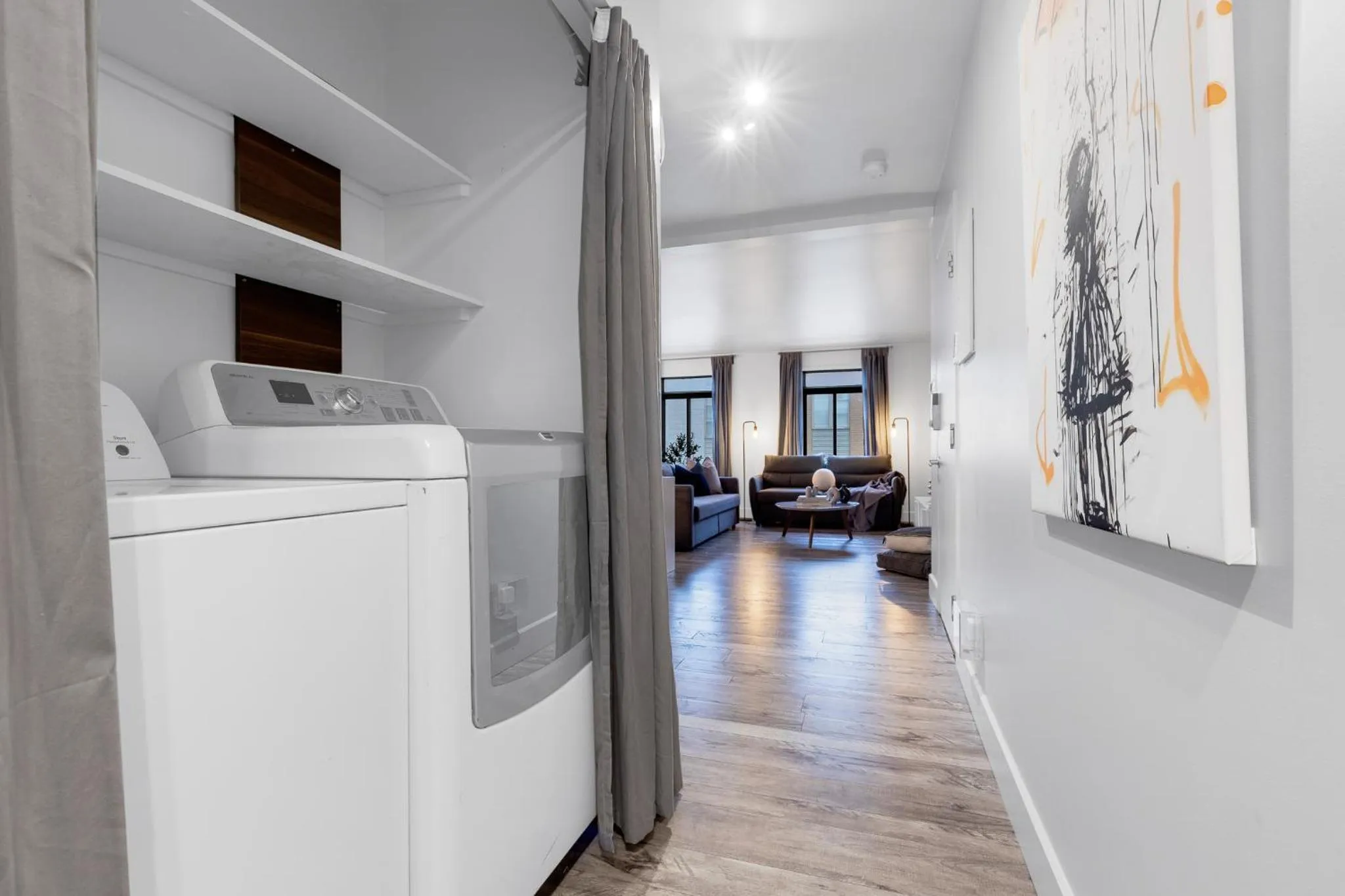 TV and multimedia in LiV MTL Urban