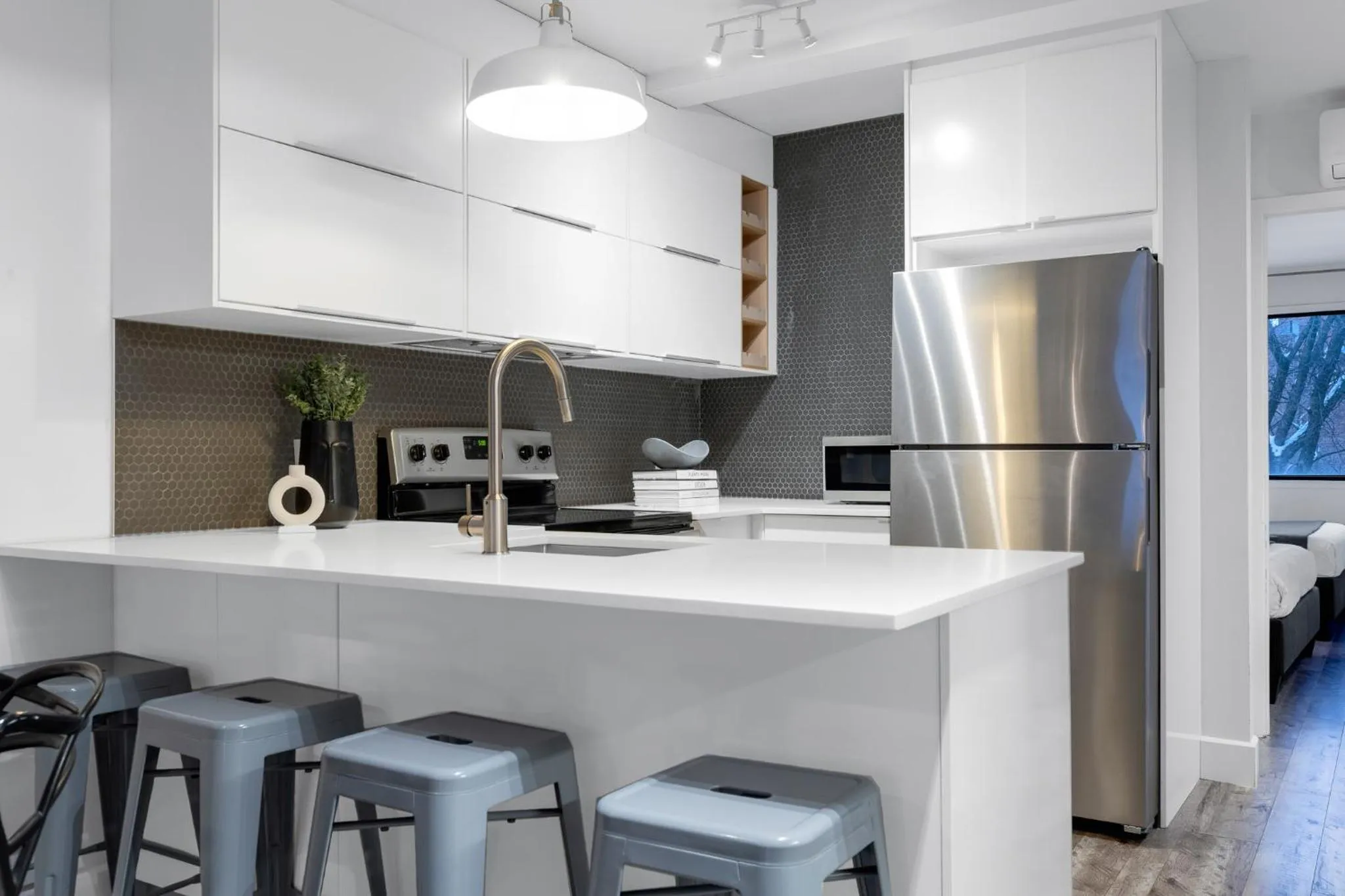 Coffee/tea facilities in LiV MTL Urban