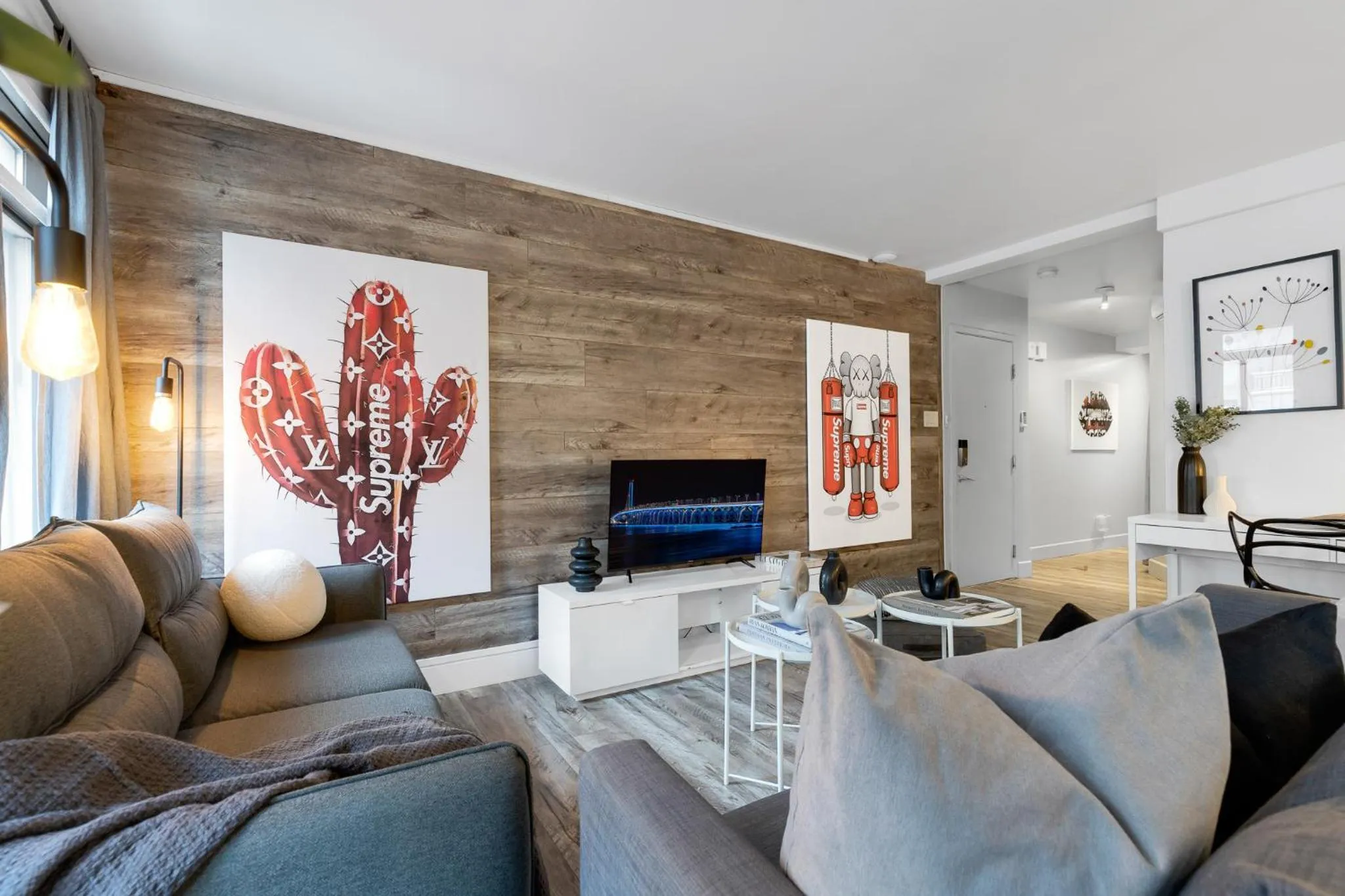 TV and multimedia in LiV MTL Urban