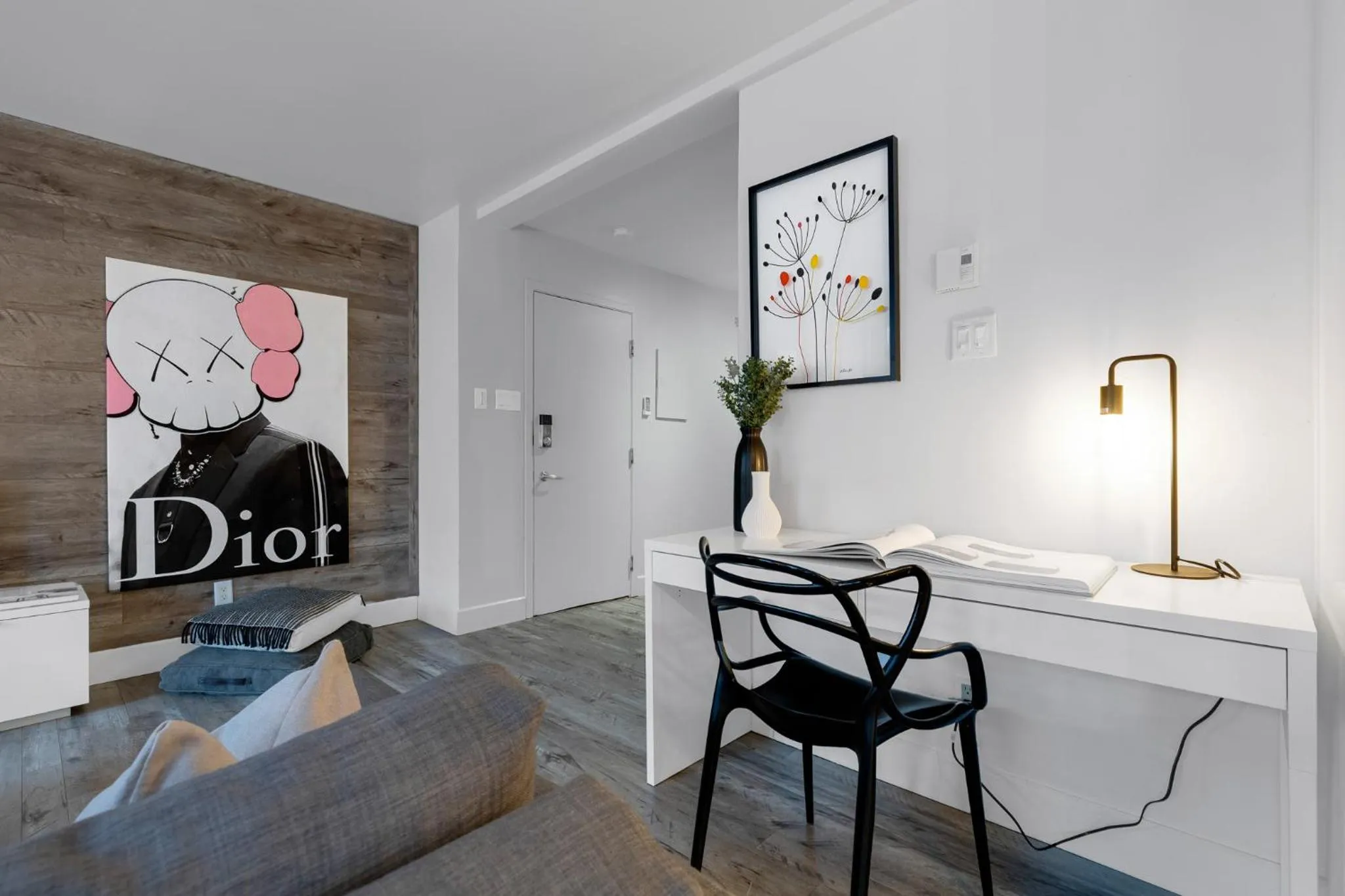 Bed in LiV MTL Urban