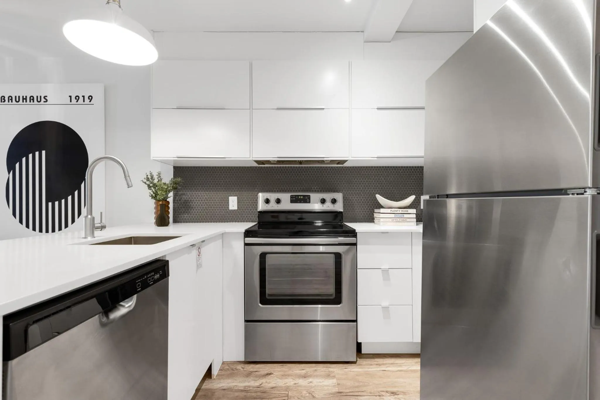 Kitchen or kitchenette in LiV MTL Urban