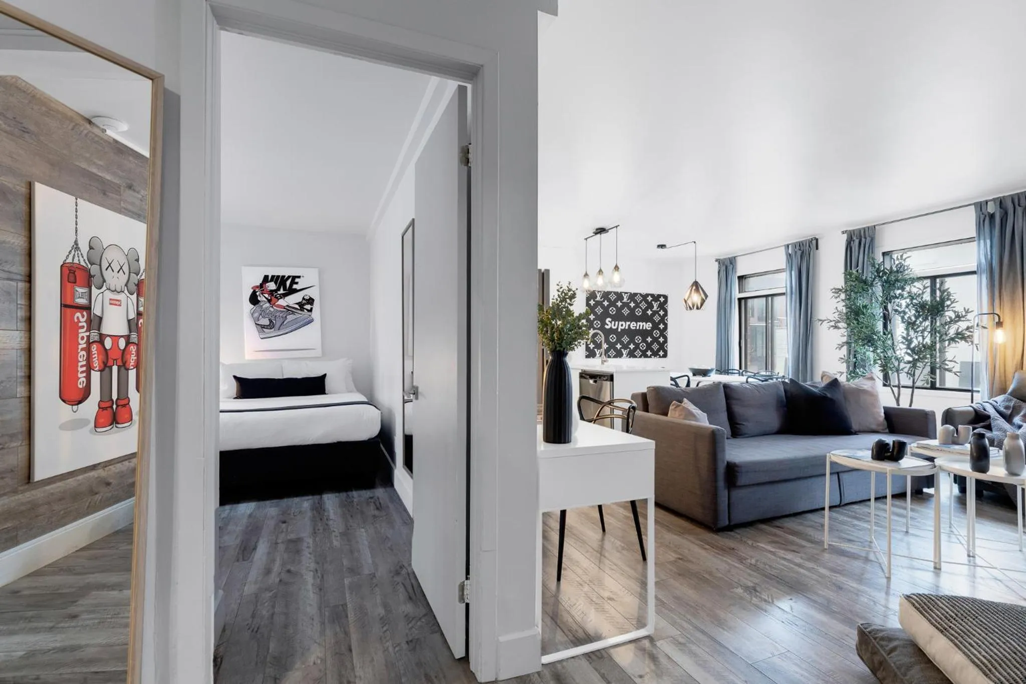 Bed in LiV MTL Urban