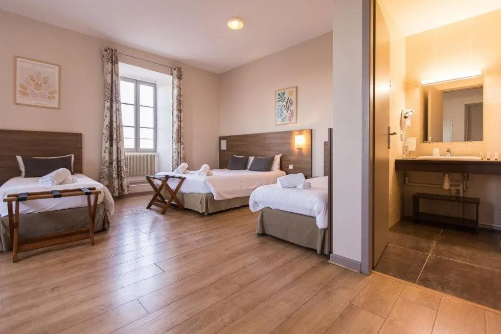 Photo of the whole room, Bed in La Bastide de Sanilhac